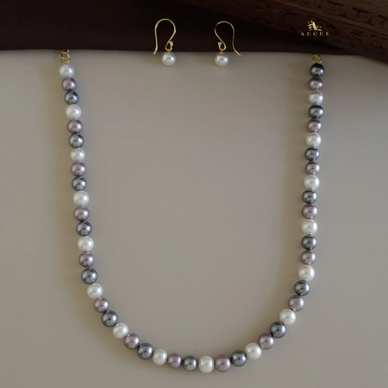 Savannah Pearl Neckpiece With Drop - Image 15