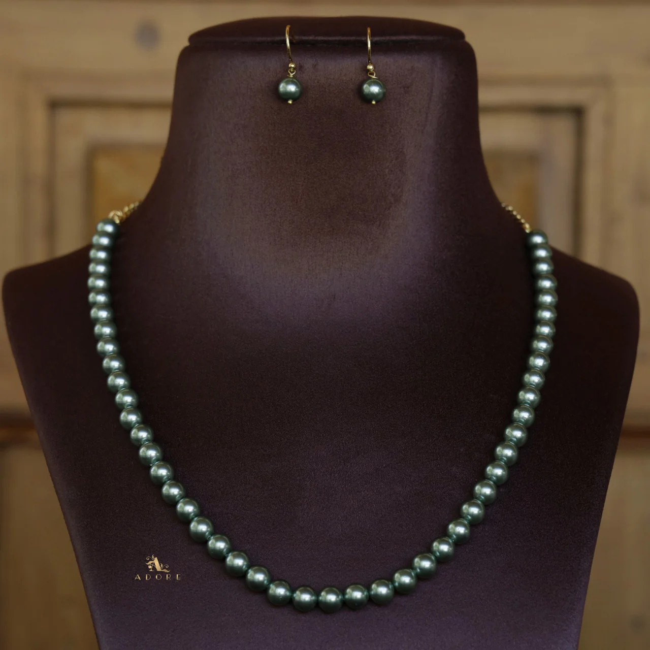 Savannah Pearl Neckpiece With Drop - Image 20