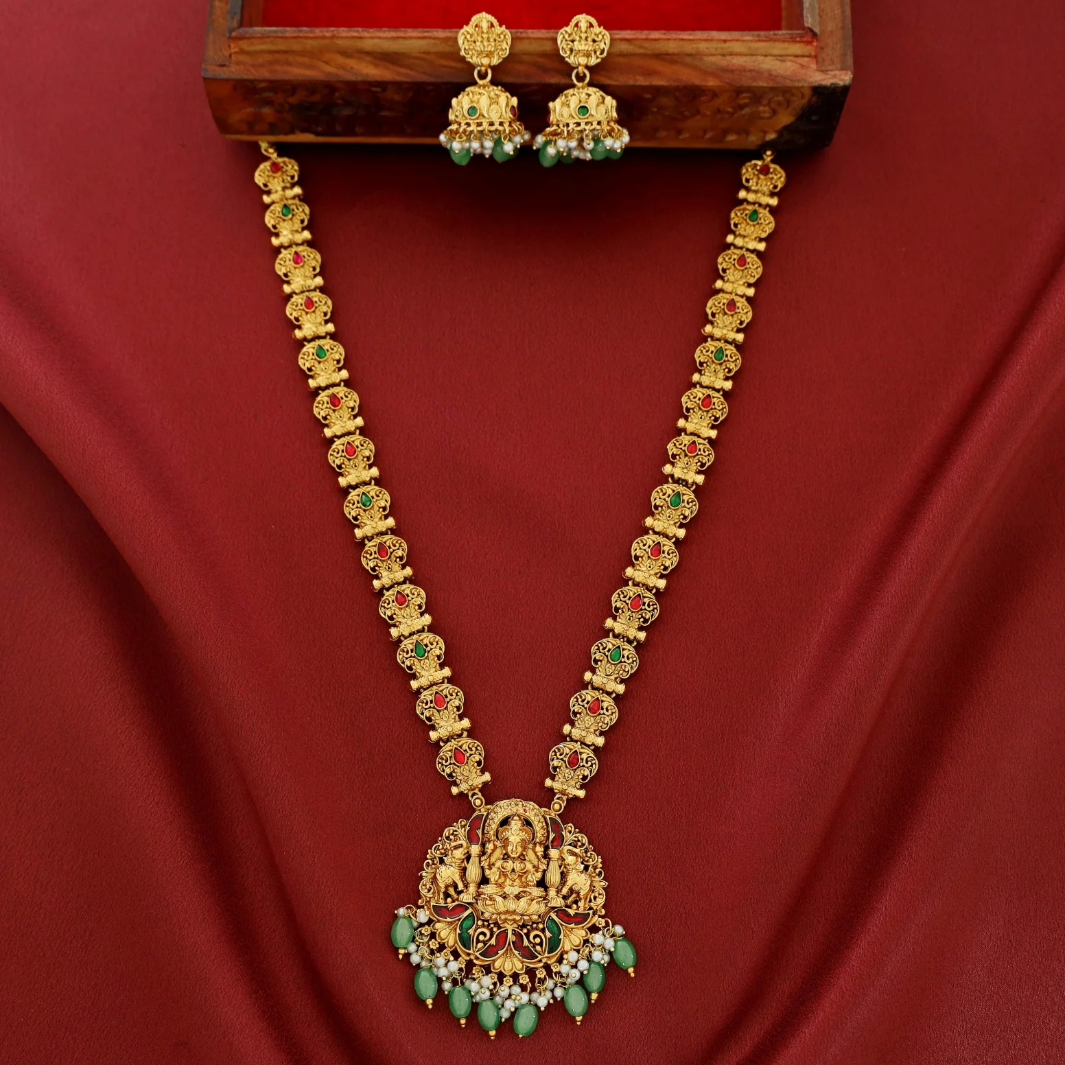 Savitri Devi Golden Stick Long Haram Neckpiece With Earring - Image 3