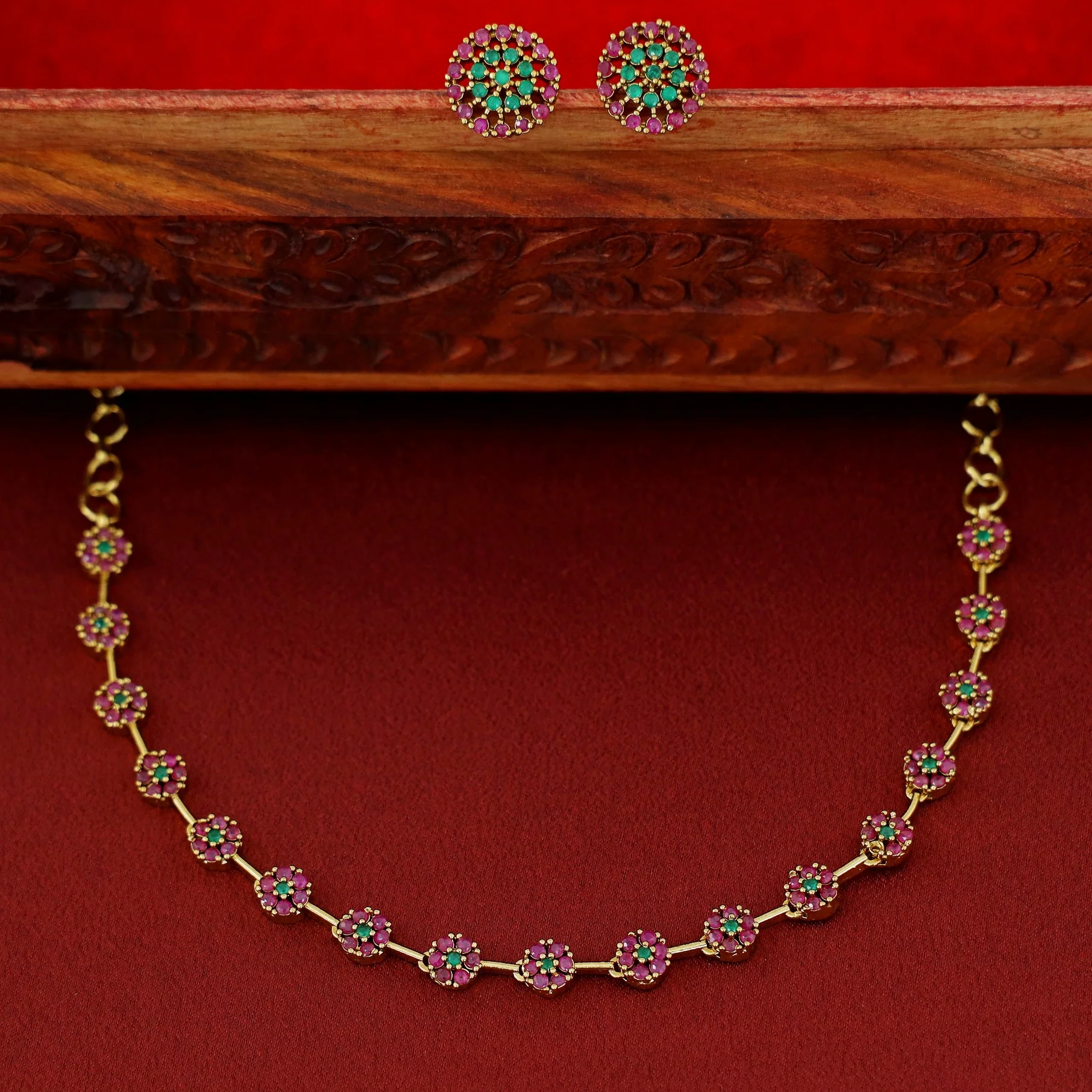 Sayali Flower AD Neckpiece With Stud - Image 12