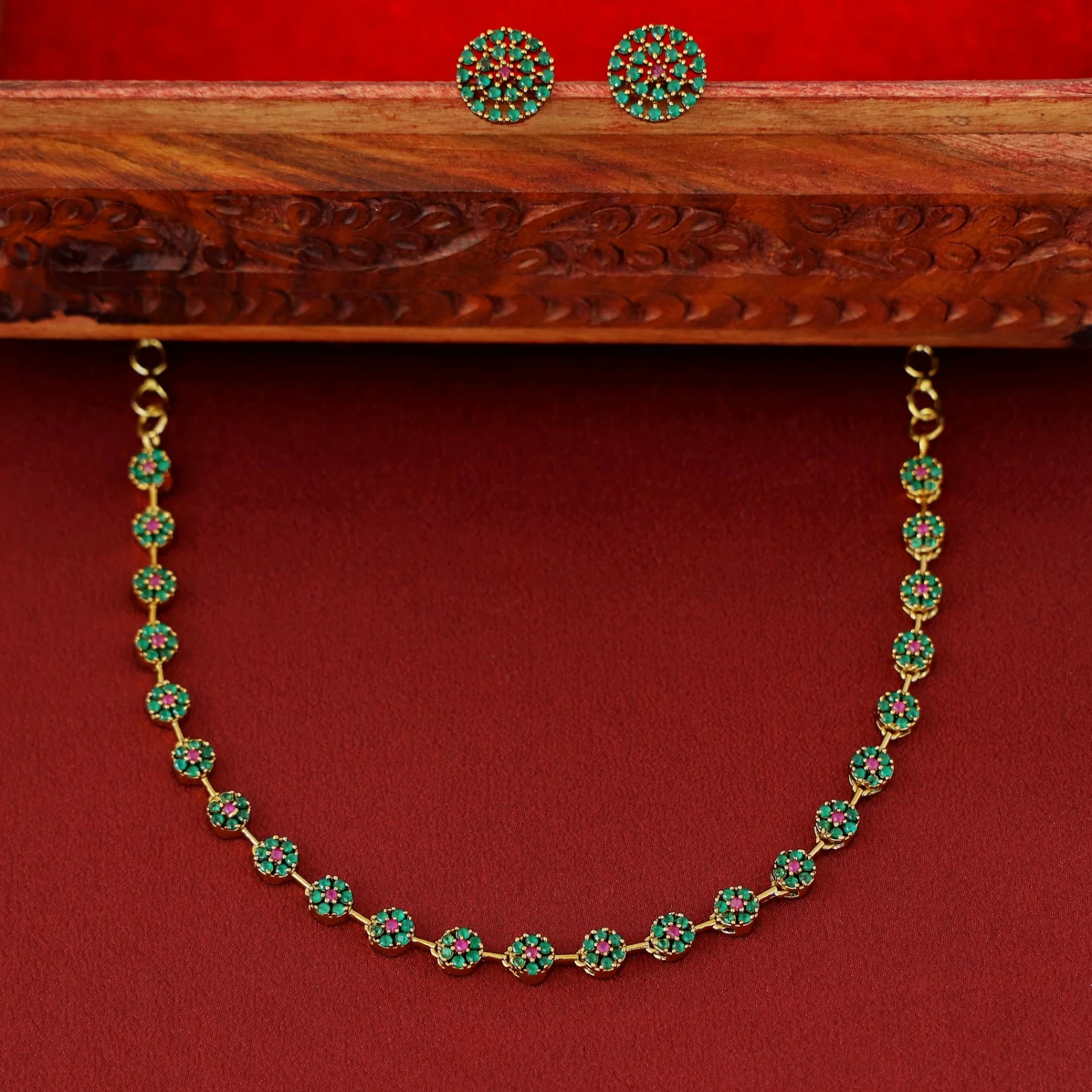 Sayali Flower AD Neckpiece With Stud - Image 13