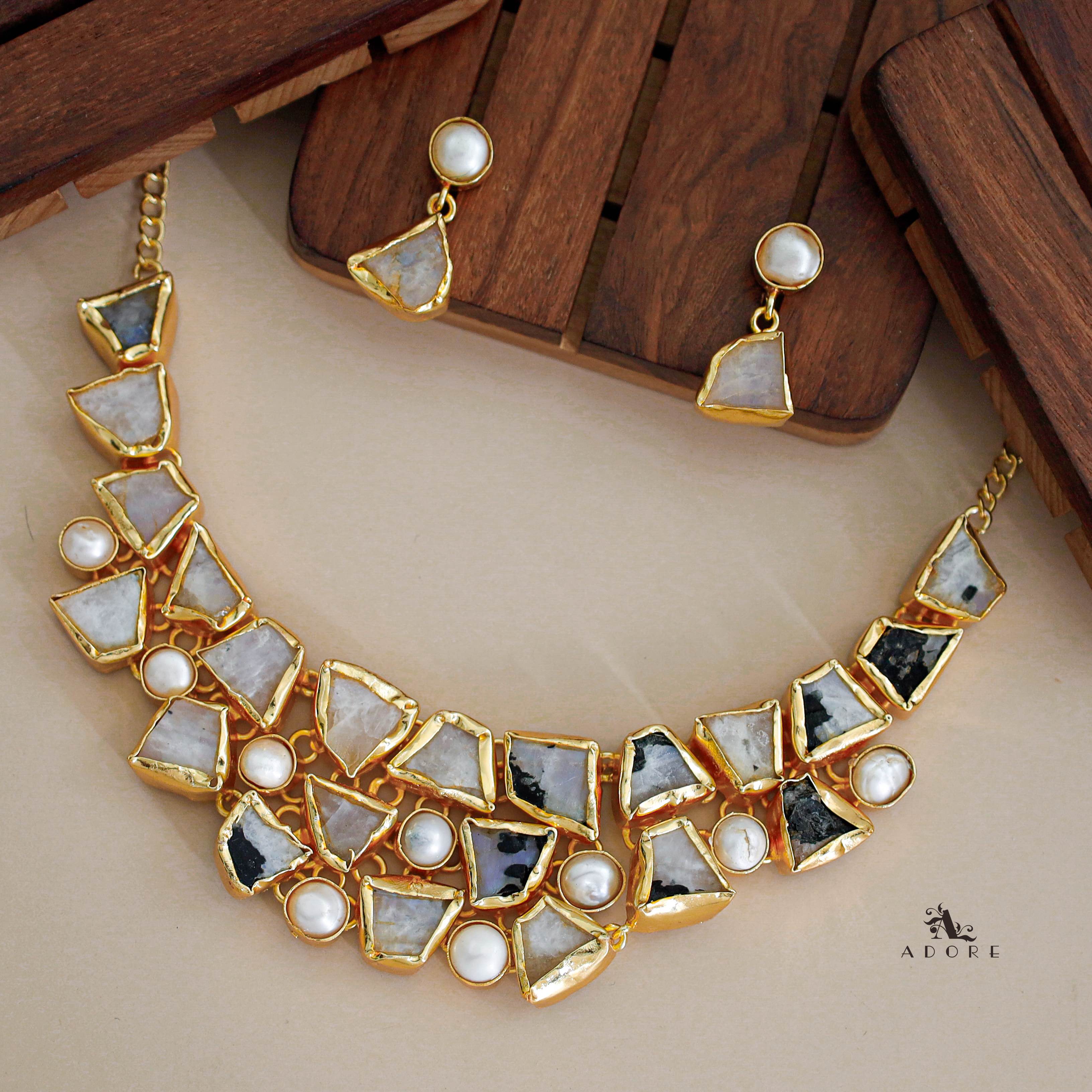 Scarlett Raw Stone + Pearl Neckpiece With Earring - Image 10