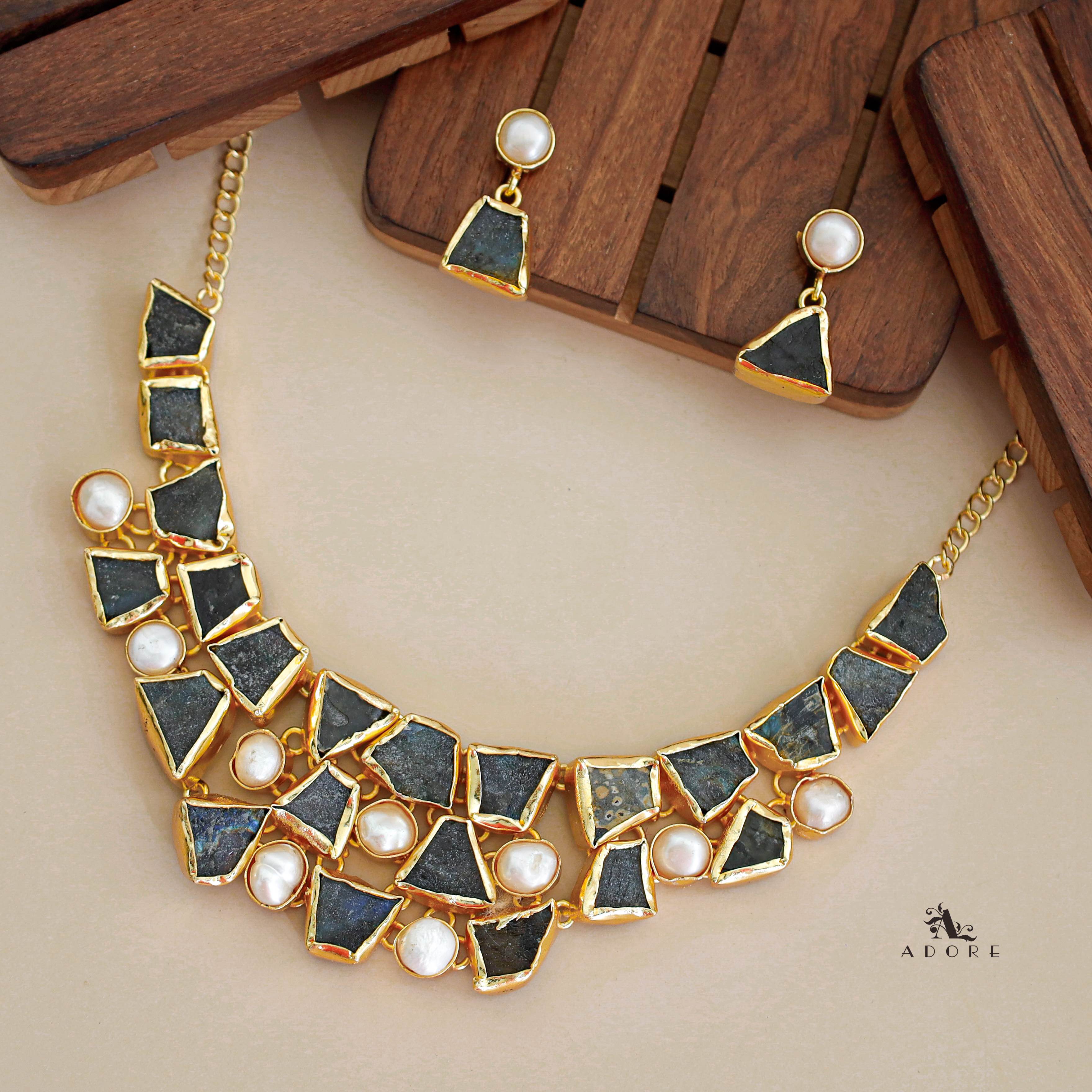 Scarlett Raw Stone + Pearl Neckpiece With Earring - Image 13