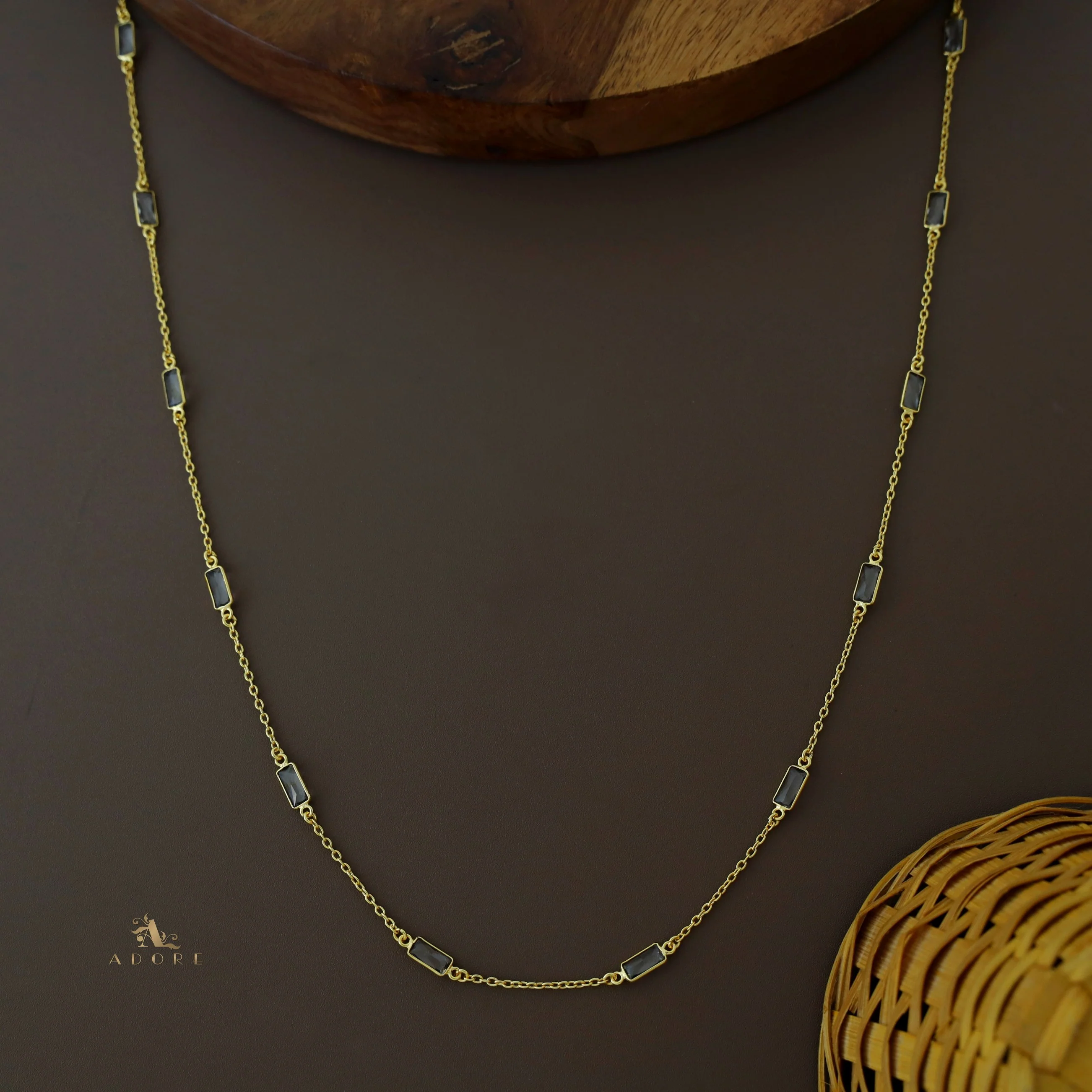 Sera Mini Rectangle Glossy Neckpiece - Image 9