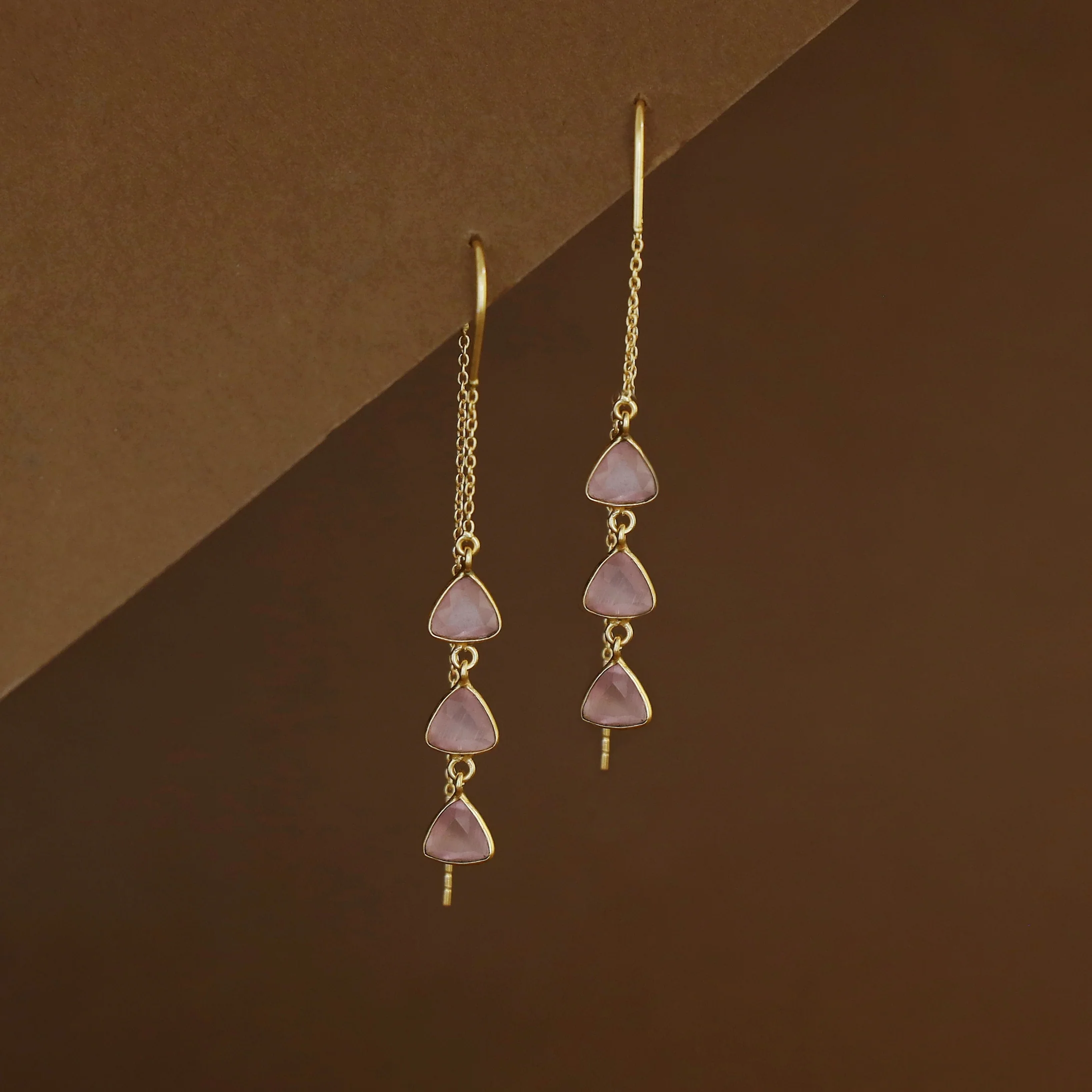 Serin Tri Glossy Curved Triangle Needle And Thread Earring - Image 5