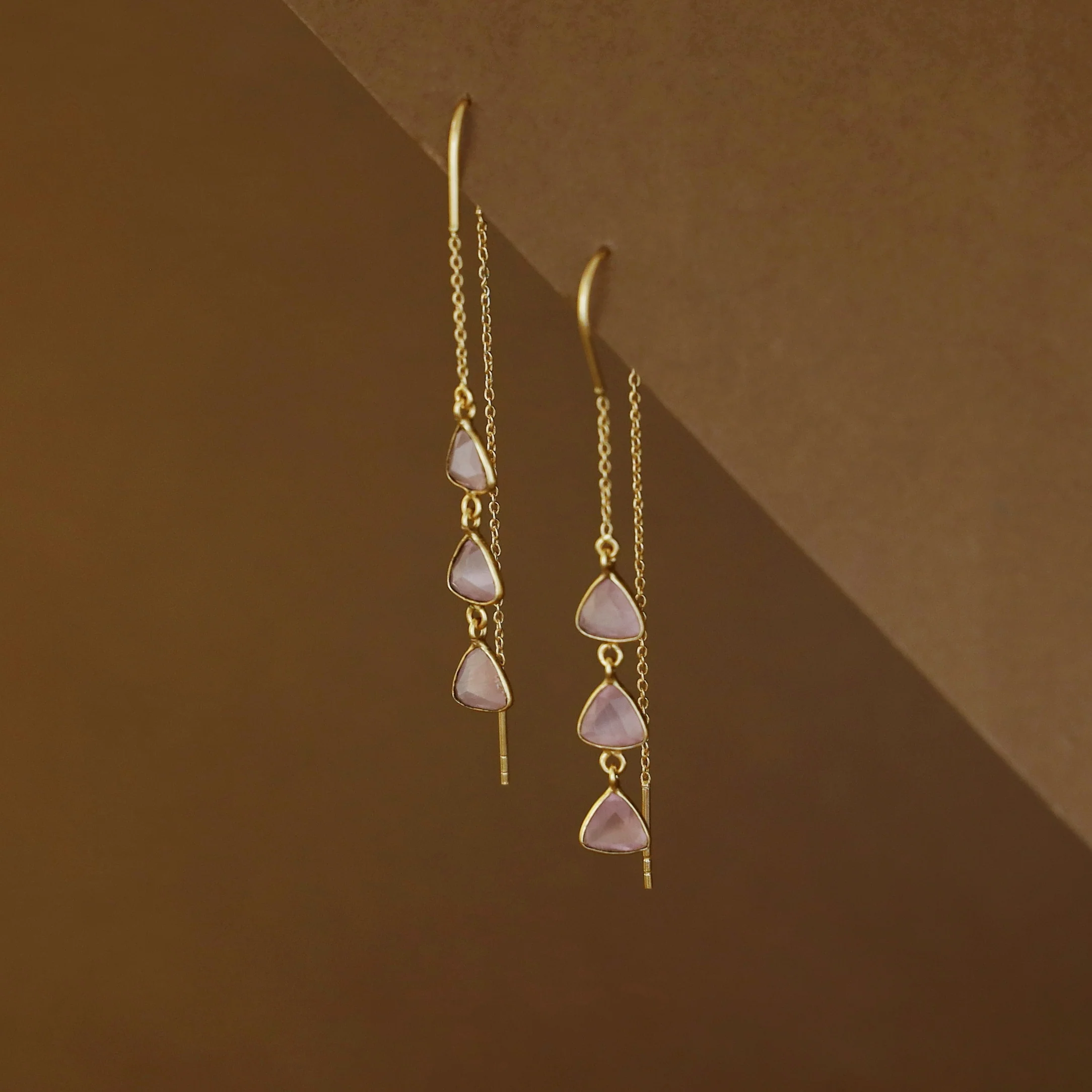 Serin Tri Glossy Curved Triangle Needle And Thread Earring - Image 6