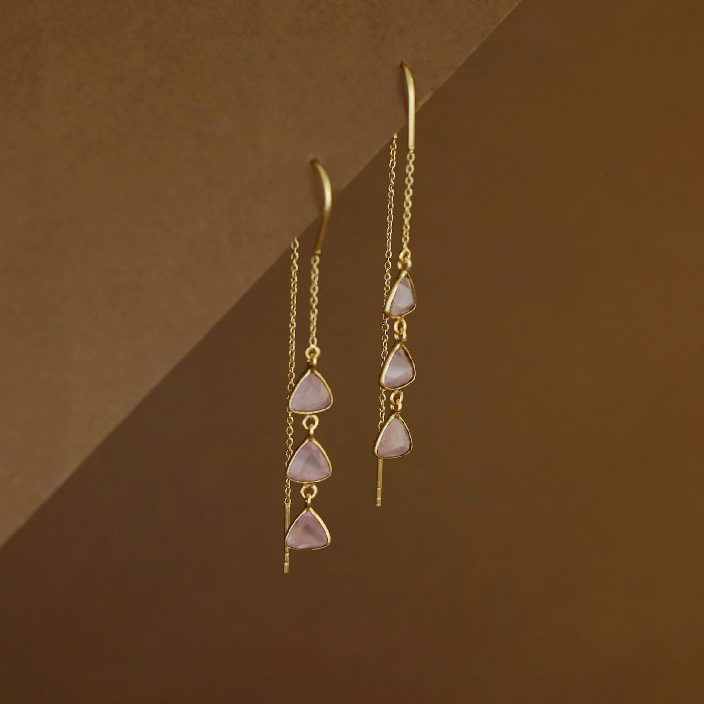 Serin Tri Glossy Curved Triangle Needle And Thread Earring - Image 7