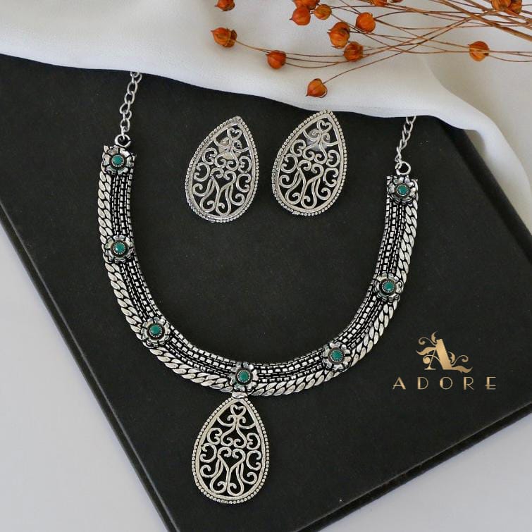 Shakha Neckpiece With Earring - Image 3