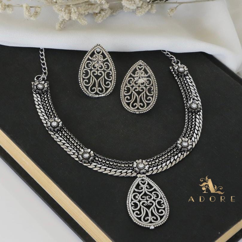 Shakha Neckpiece With Earring - Image 5