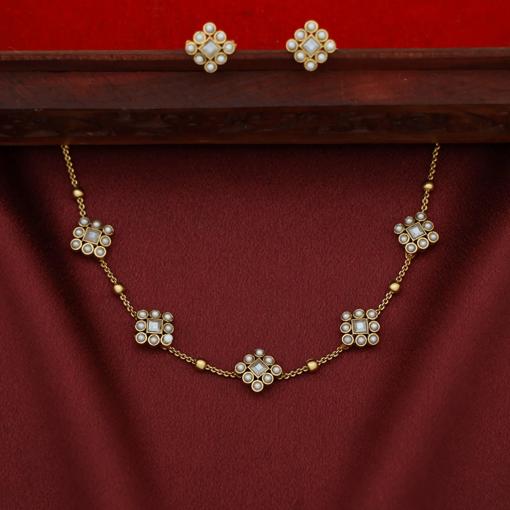 Shakti Diamond Golden Ball Choker With Stud - Image 3