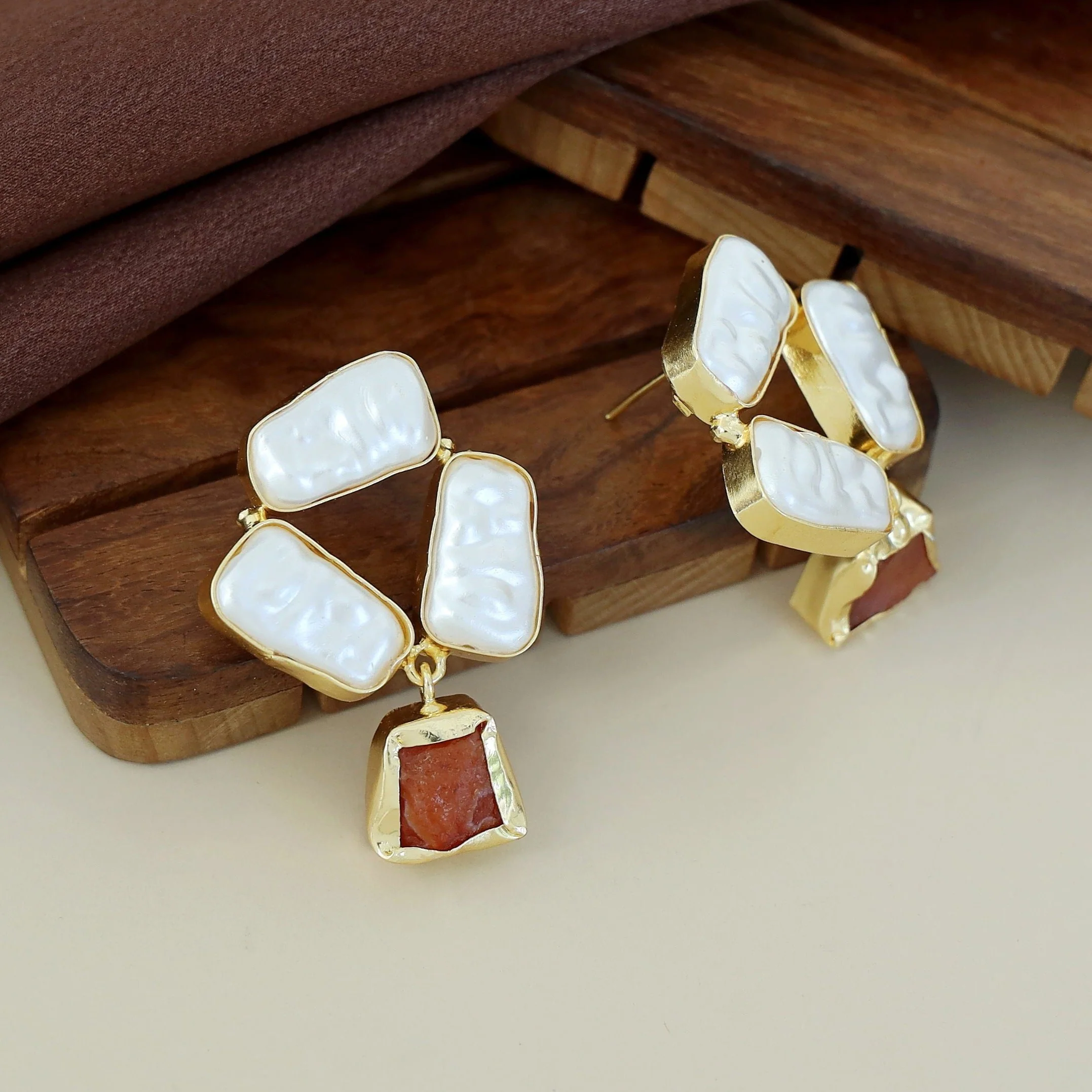 Shanaya Raw Stone + Baroque Earring - Image 13