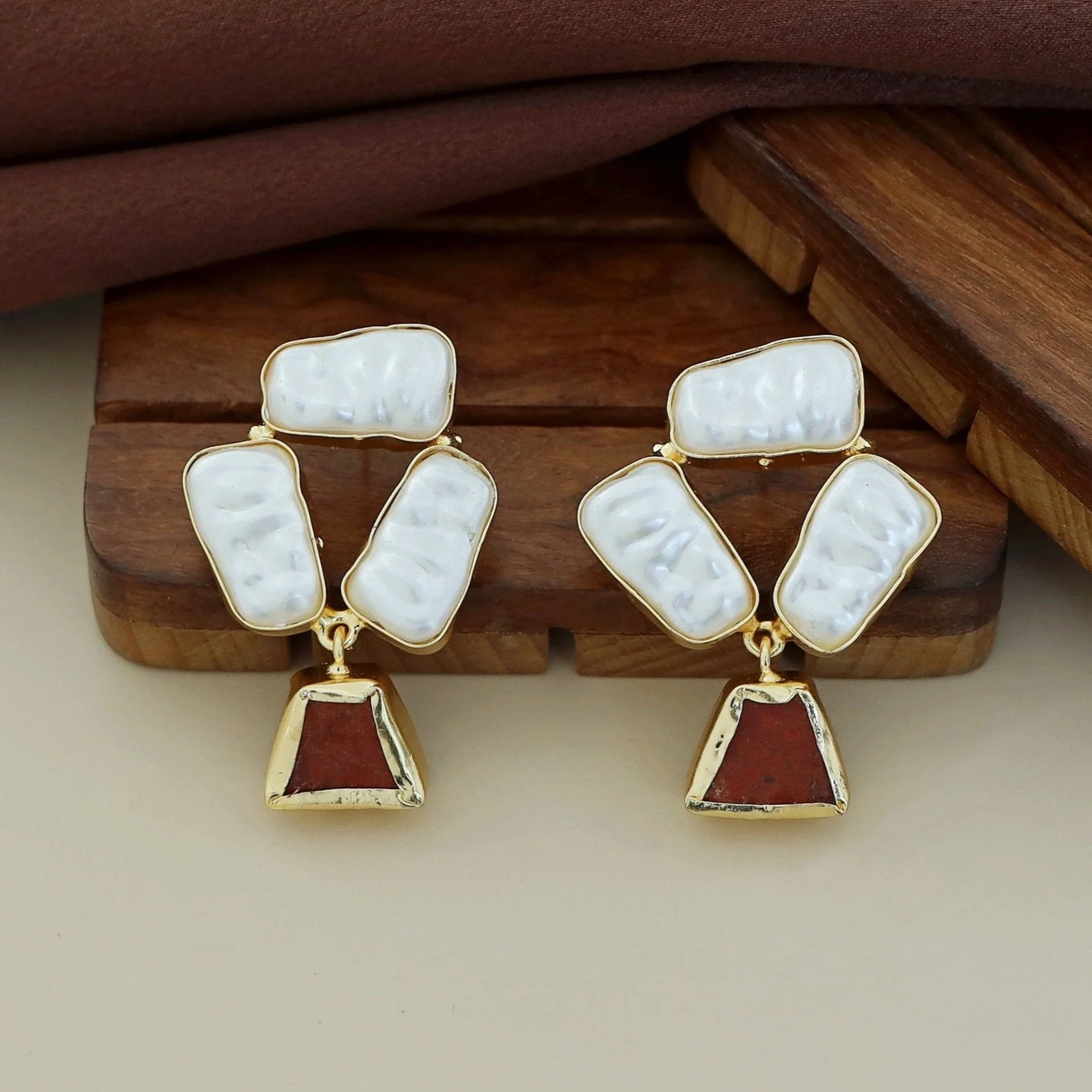 Shanaya Raw Stone + Baroque Earring - Image 4