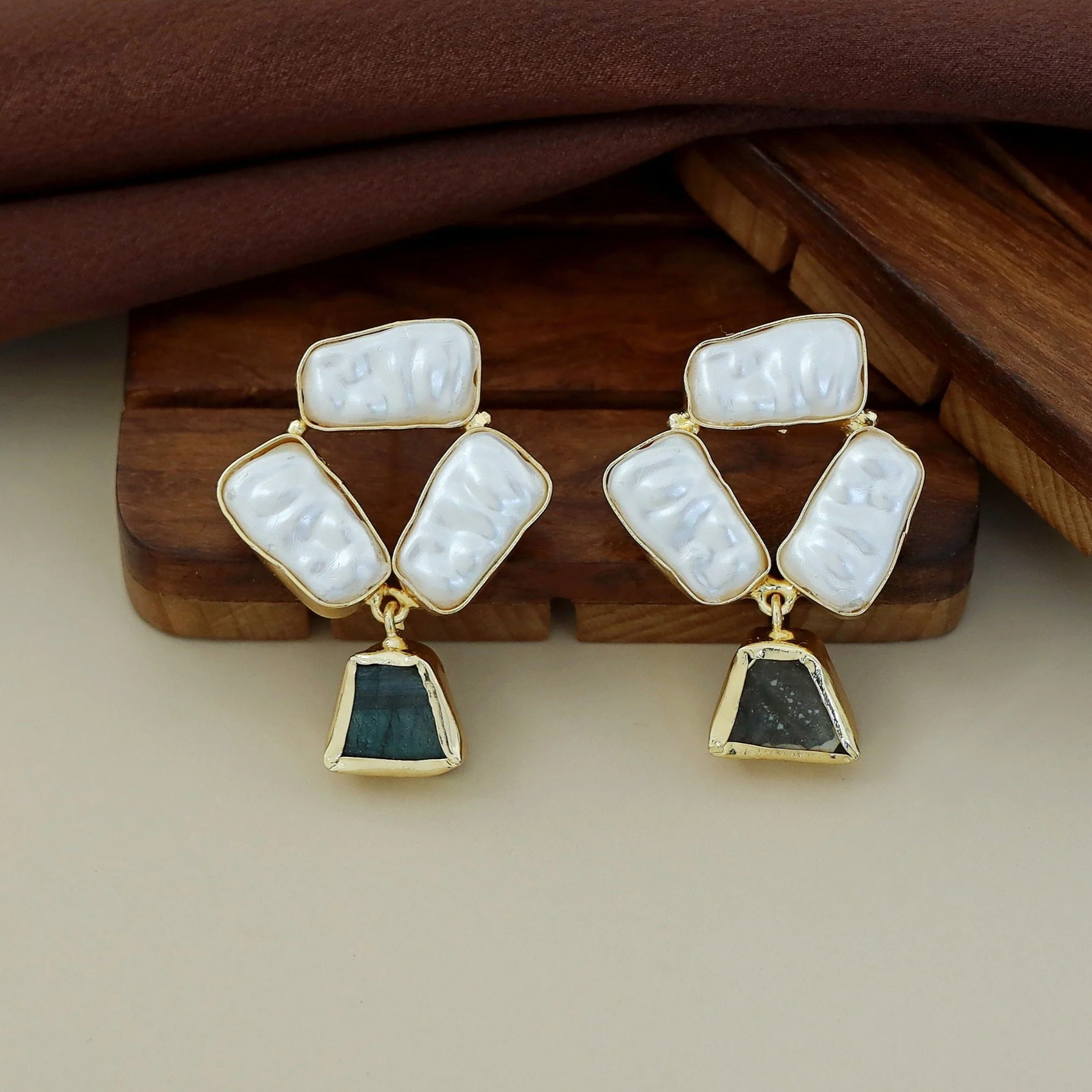 Shanaya Raw Stone + Baroque Earring - Image 6