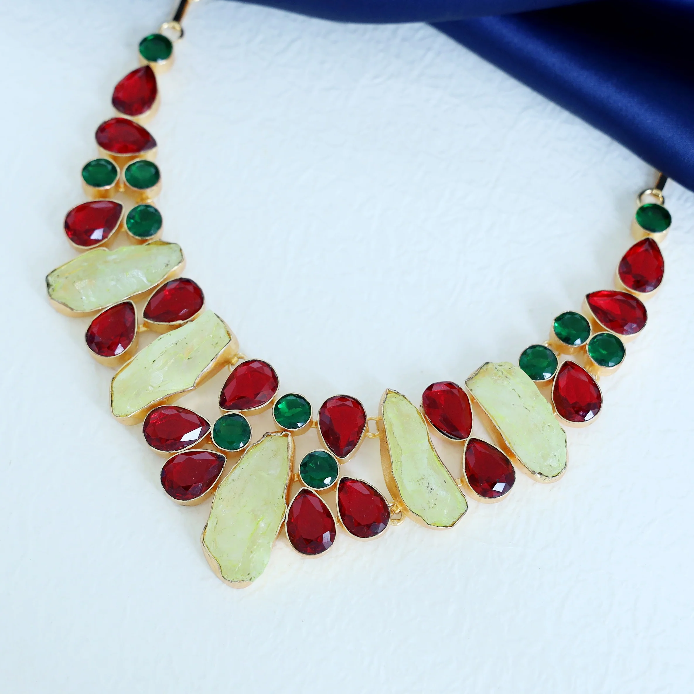 Sheerah Neckpiece - Image 3