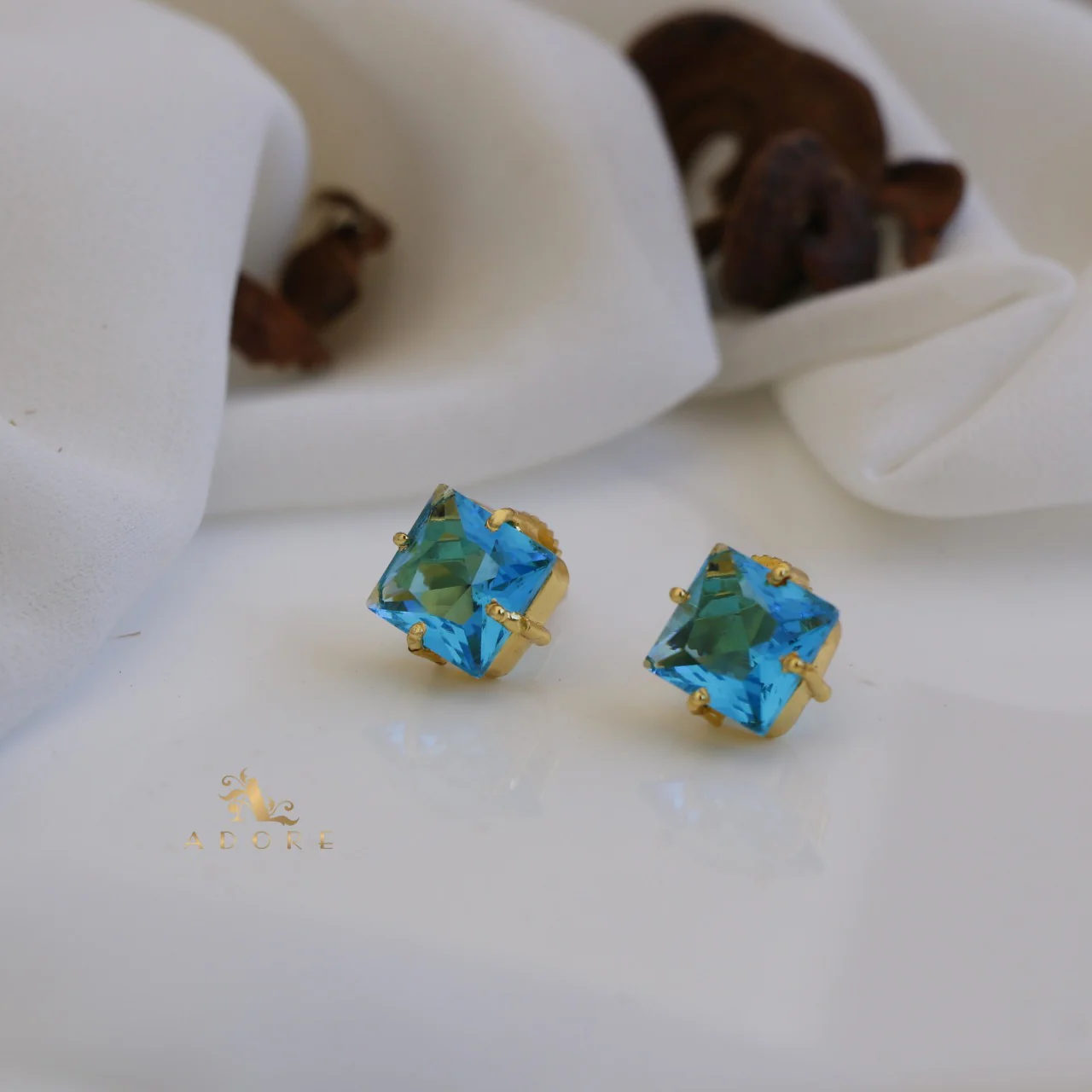 Shibani Diamond Glossy Stud - Image 25