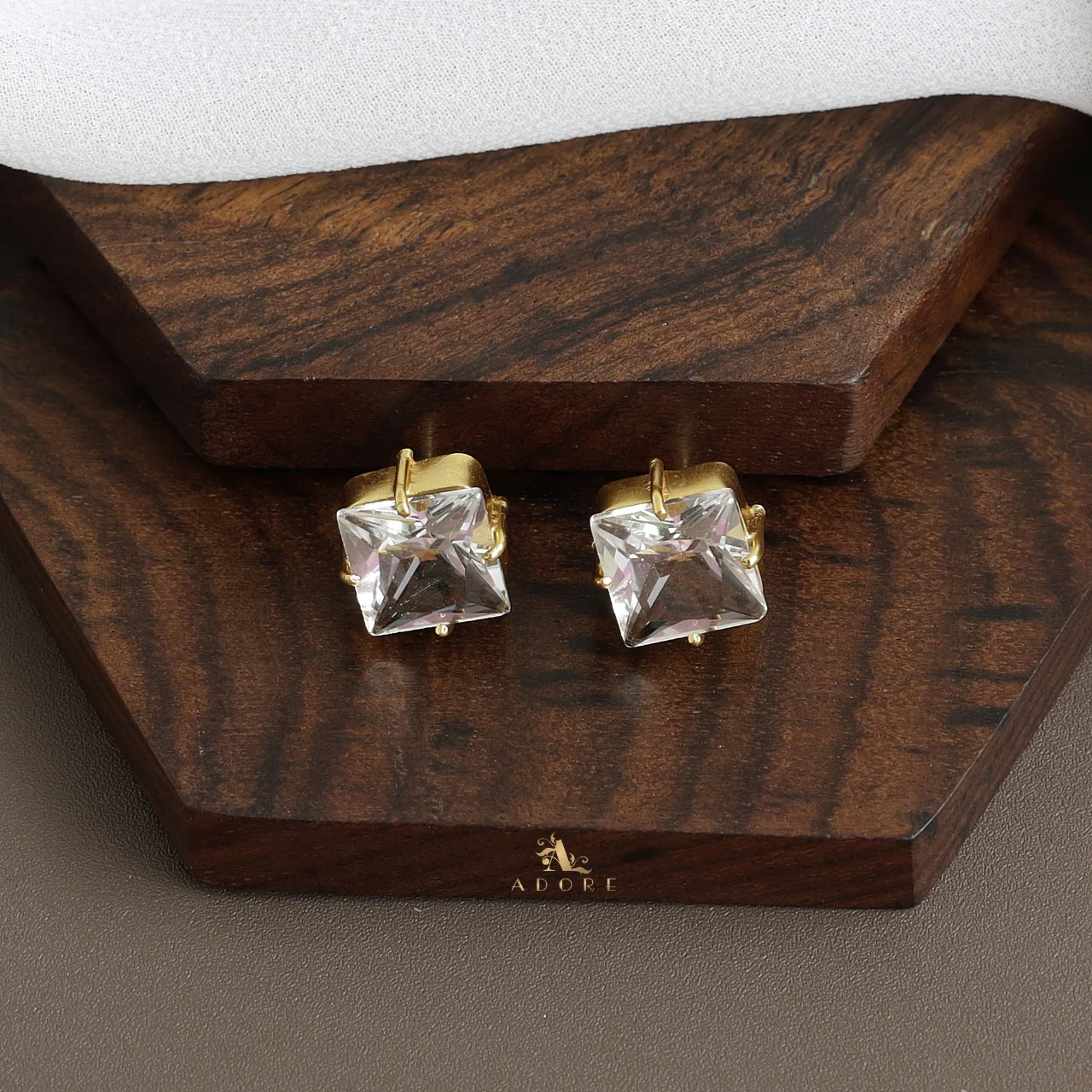 Shibani Diamond Glossy Stud - Image 27