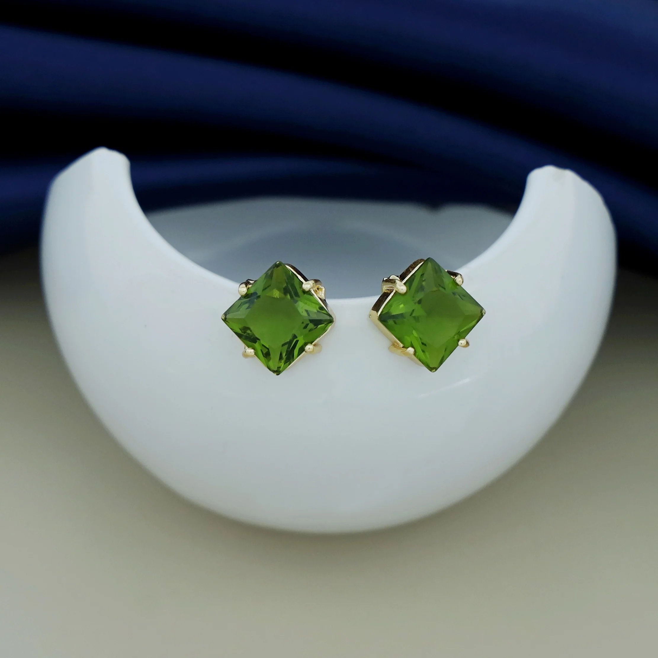 Shibani Diamond Glossy Stud - Image 29
