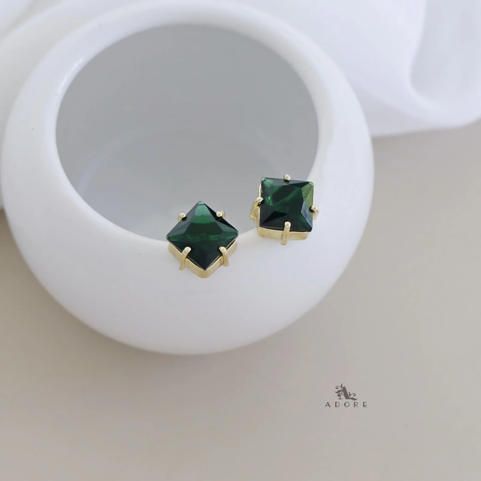 Shibani Diamond Glossy Stud - Image 3