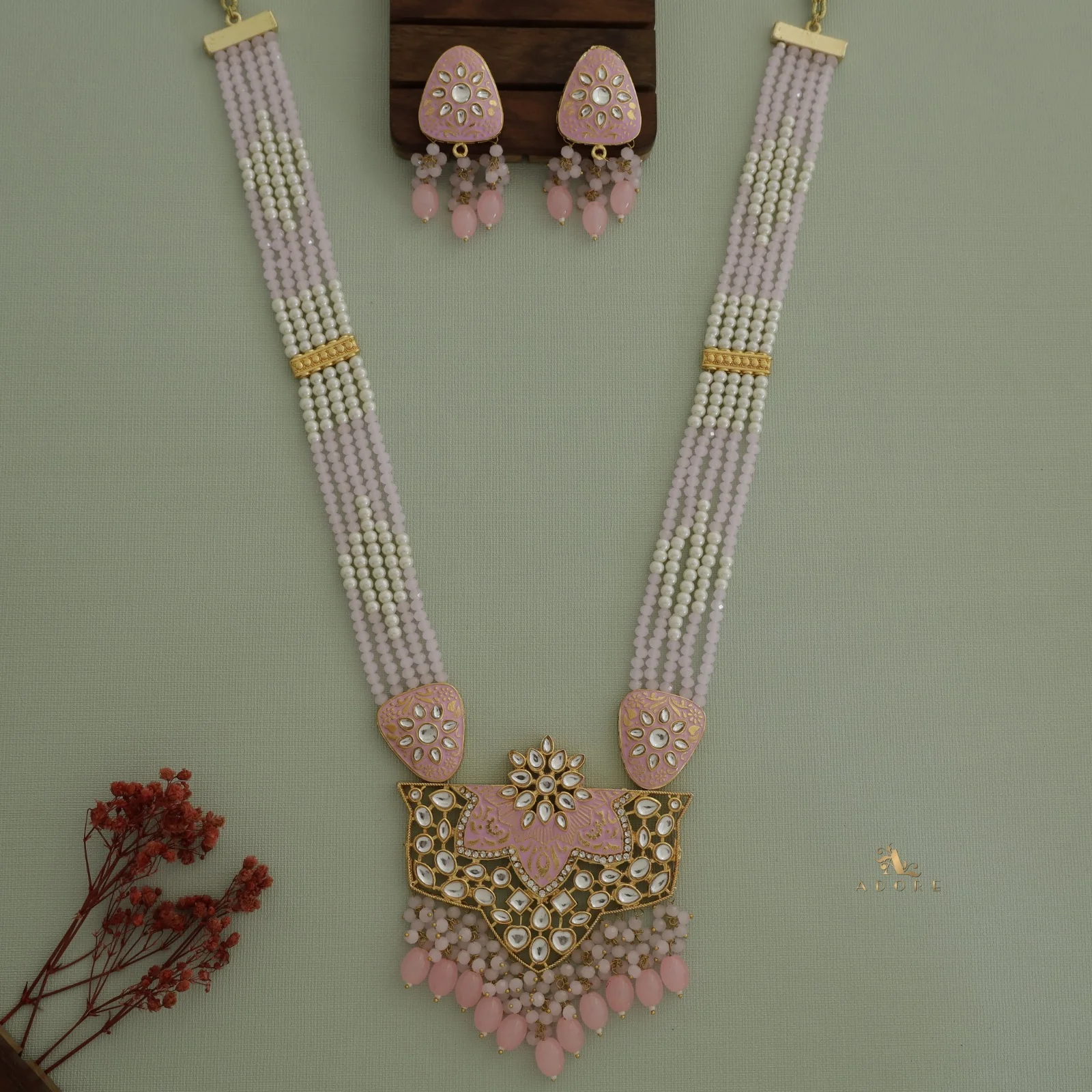 Shivangi Onyx  Kundan Neckpiece With Earring - Image 9