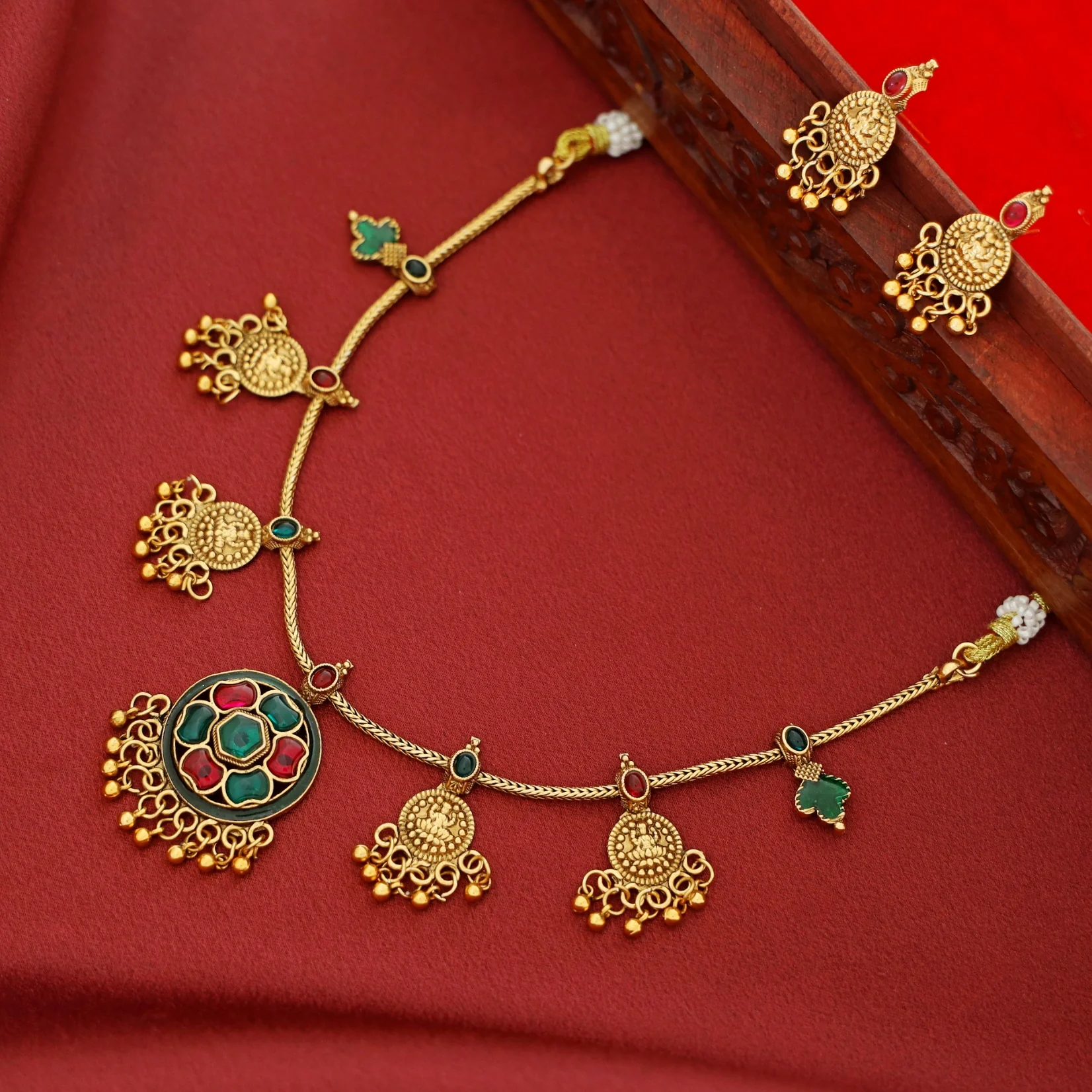 Shivani Devi Circle Flower Neckpiece With Earring - Image 5