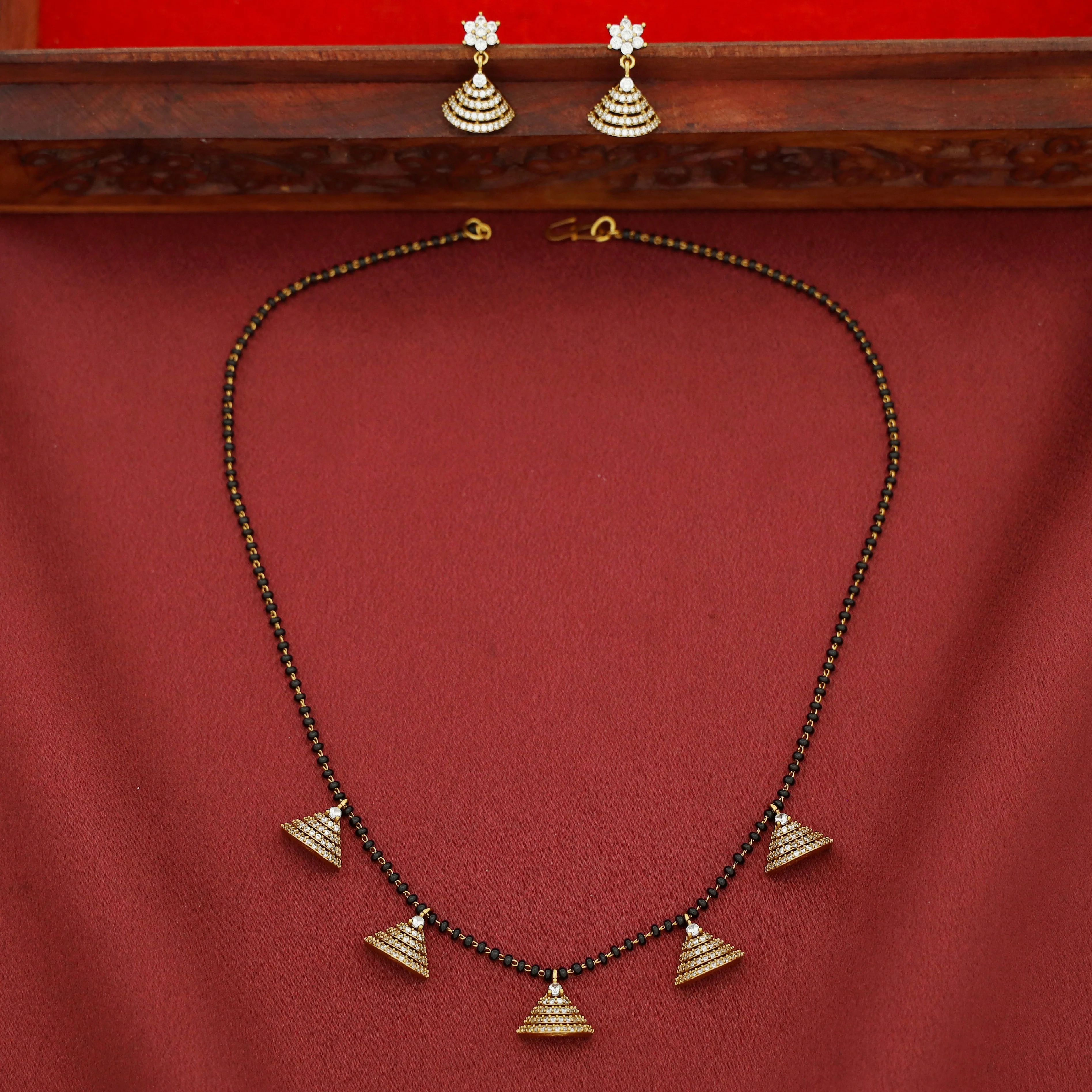 Shyama AD Stone Half Cone Mangalsutra With Earring - Image 4