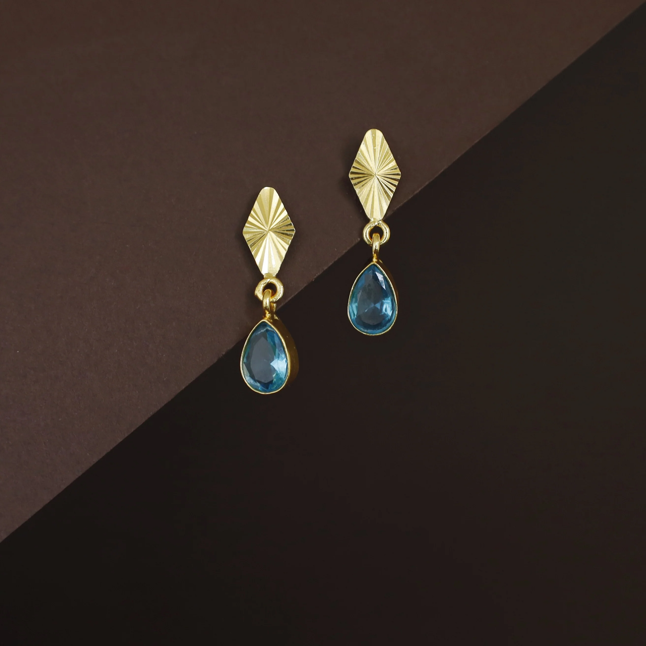 Siana Golden Diamond + Glossy Raindrop Earring - Image 7