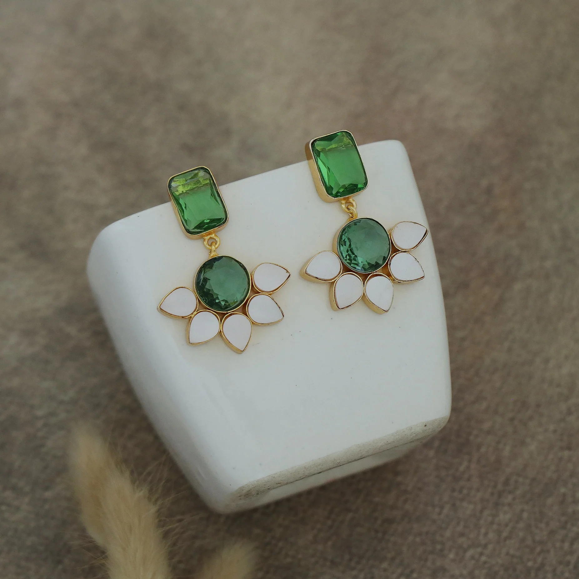 Sidra Glossy Round MOP Flower Earring - Image 2