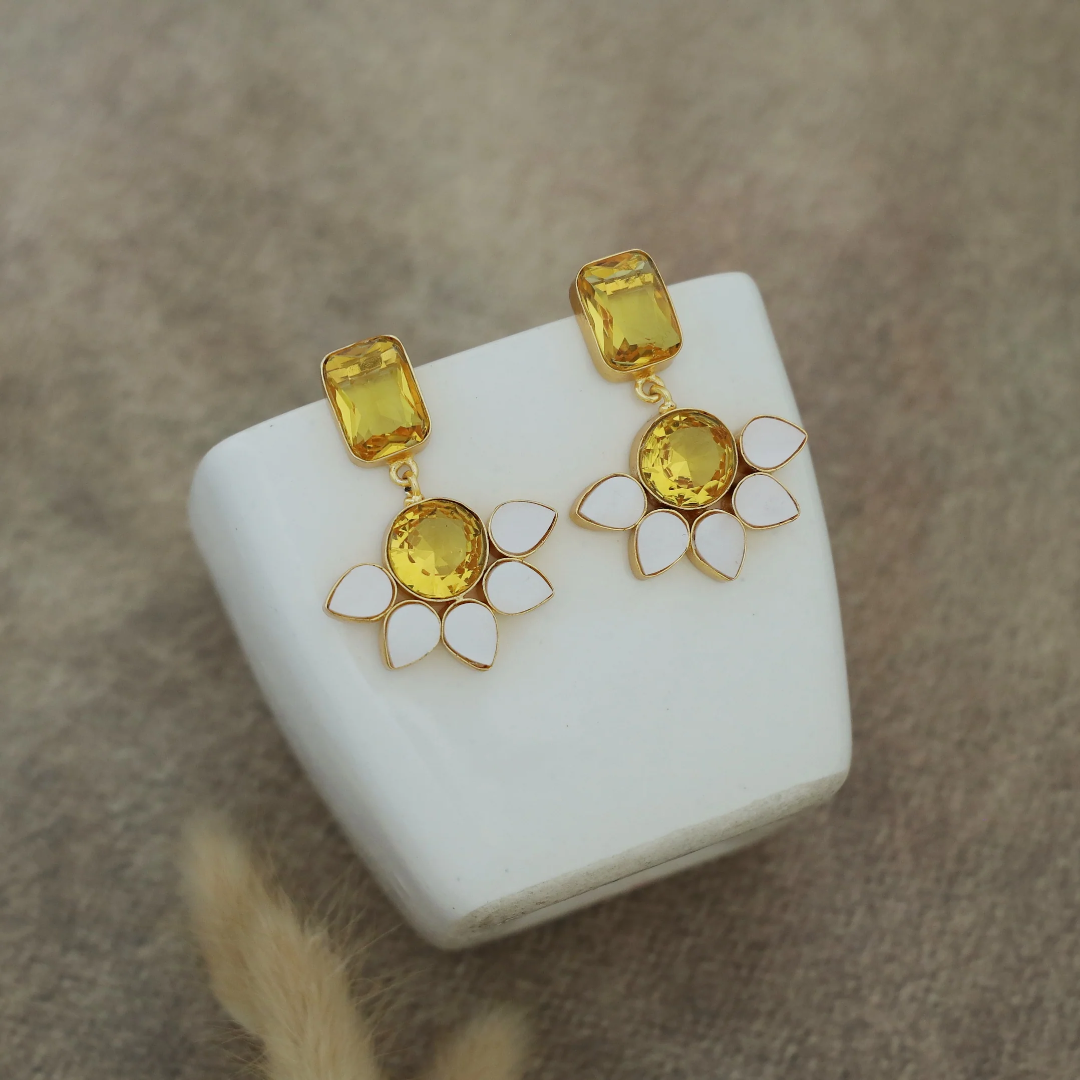 Sidra Glossy Round MOP Flower Earring - Image 5