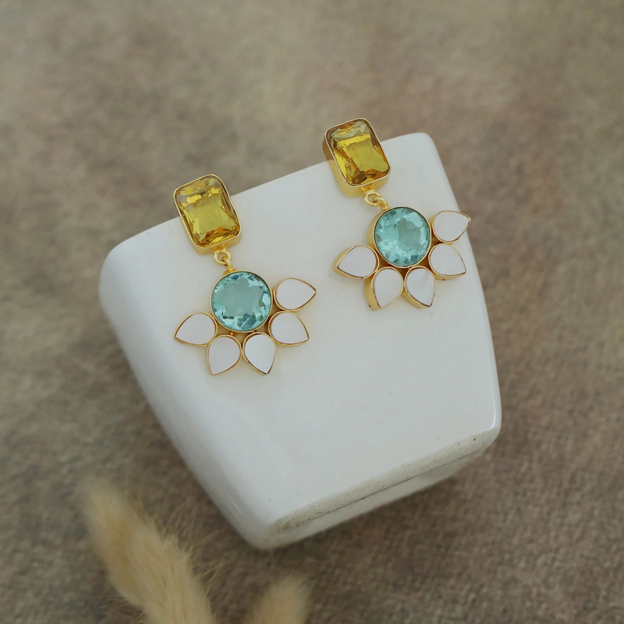 Sidra Glossy Round MOP Flower Earring - Image 6