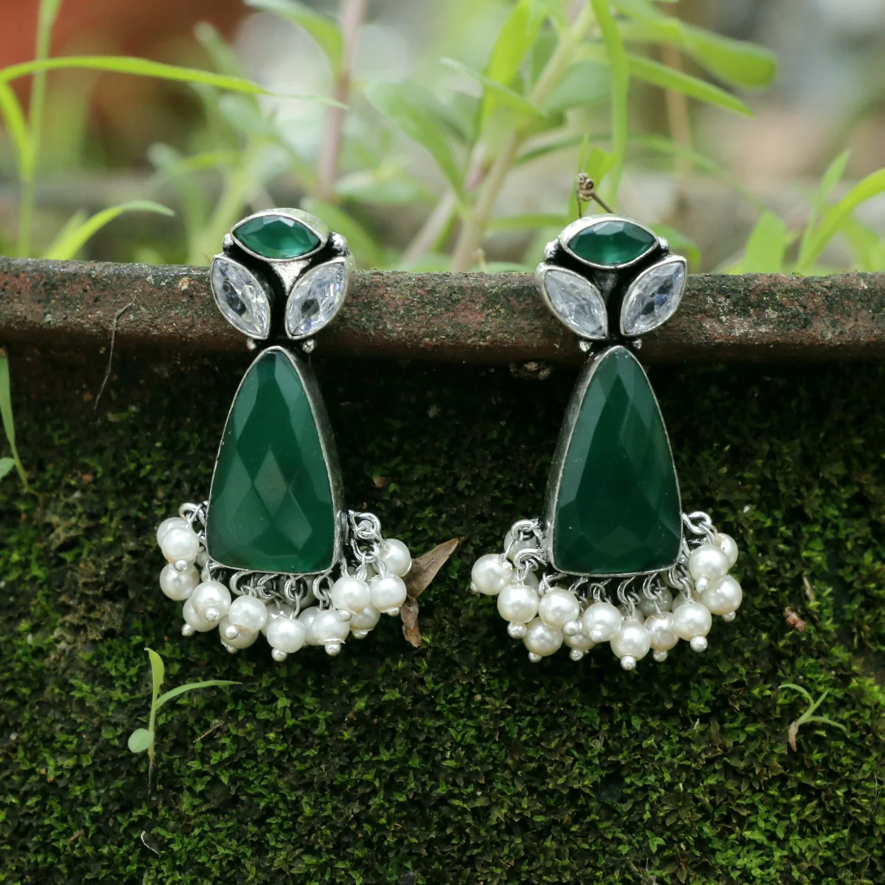 Siera Glossy With Pearl Earring - Image 12