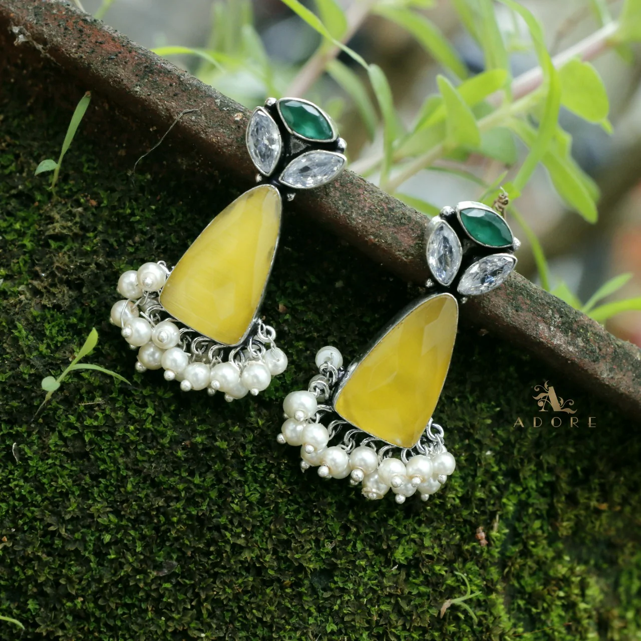 Siera Glossy With Pearl Earring - Image 17