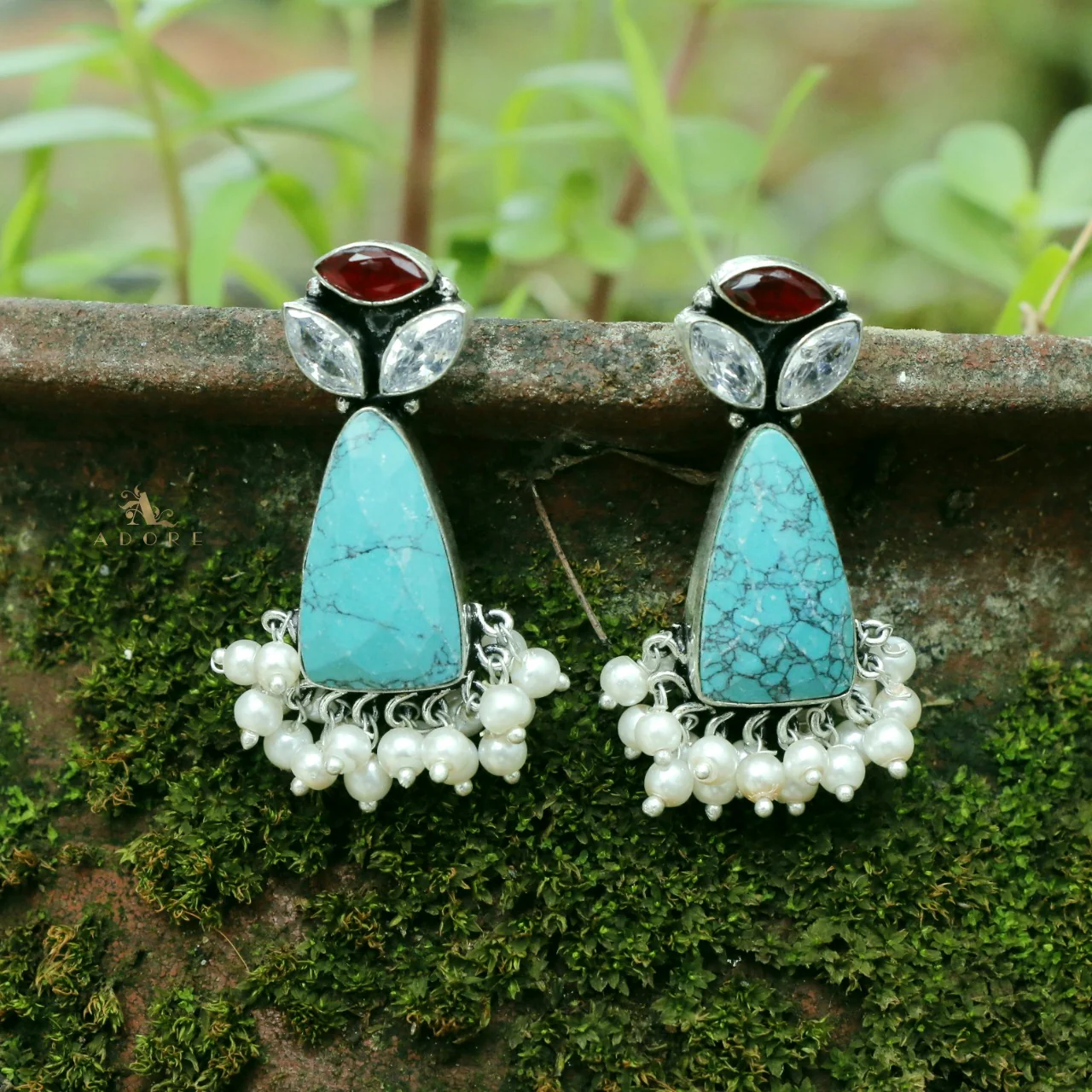 Siera Glossy With Pearl Earring - Image 4