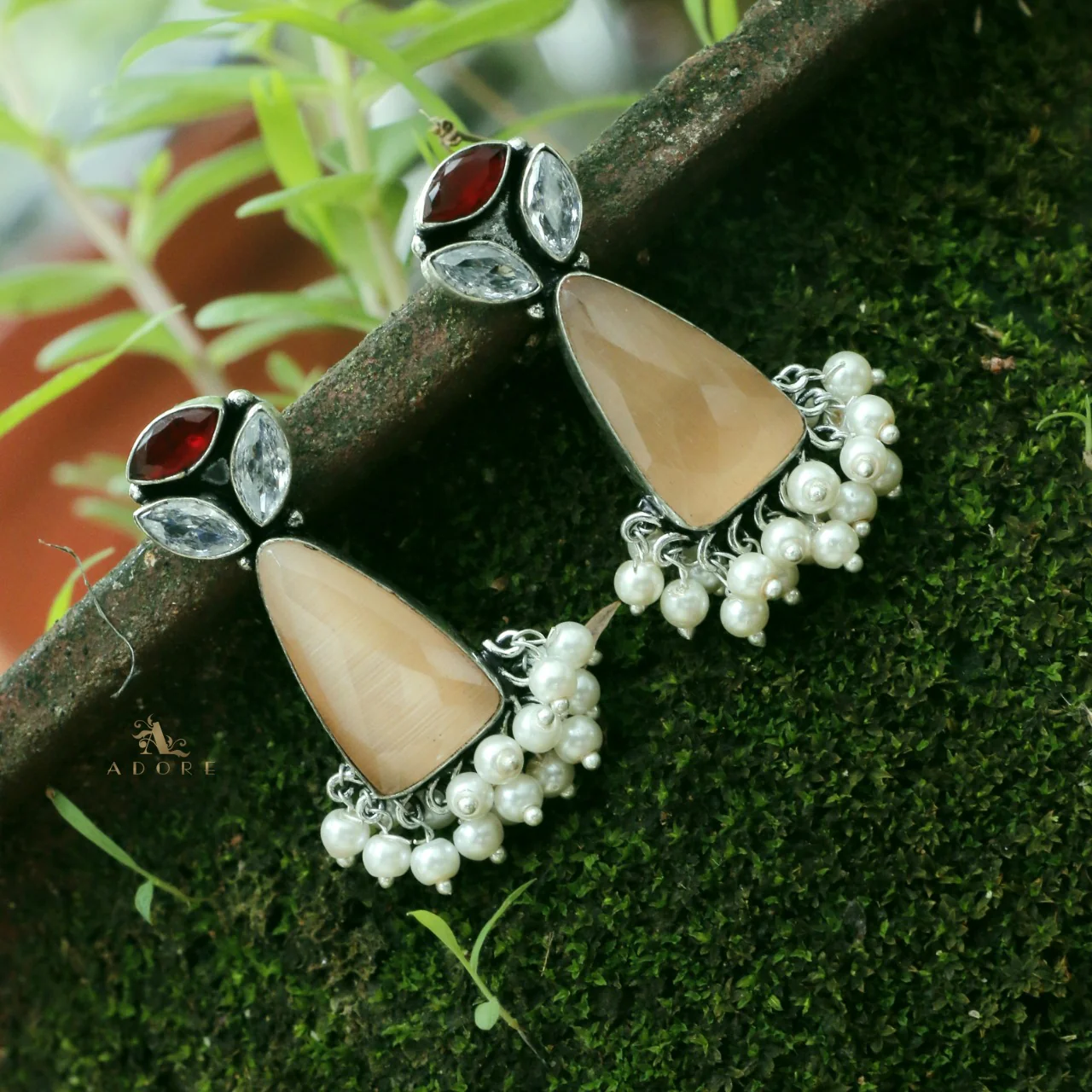 Siera Glossy With Pearl Earring - Image 9