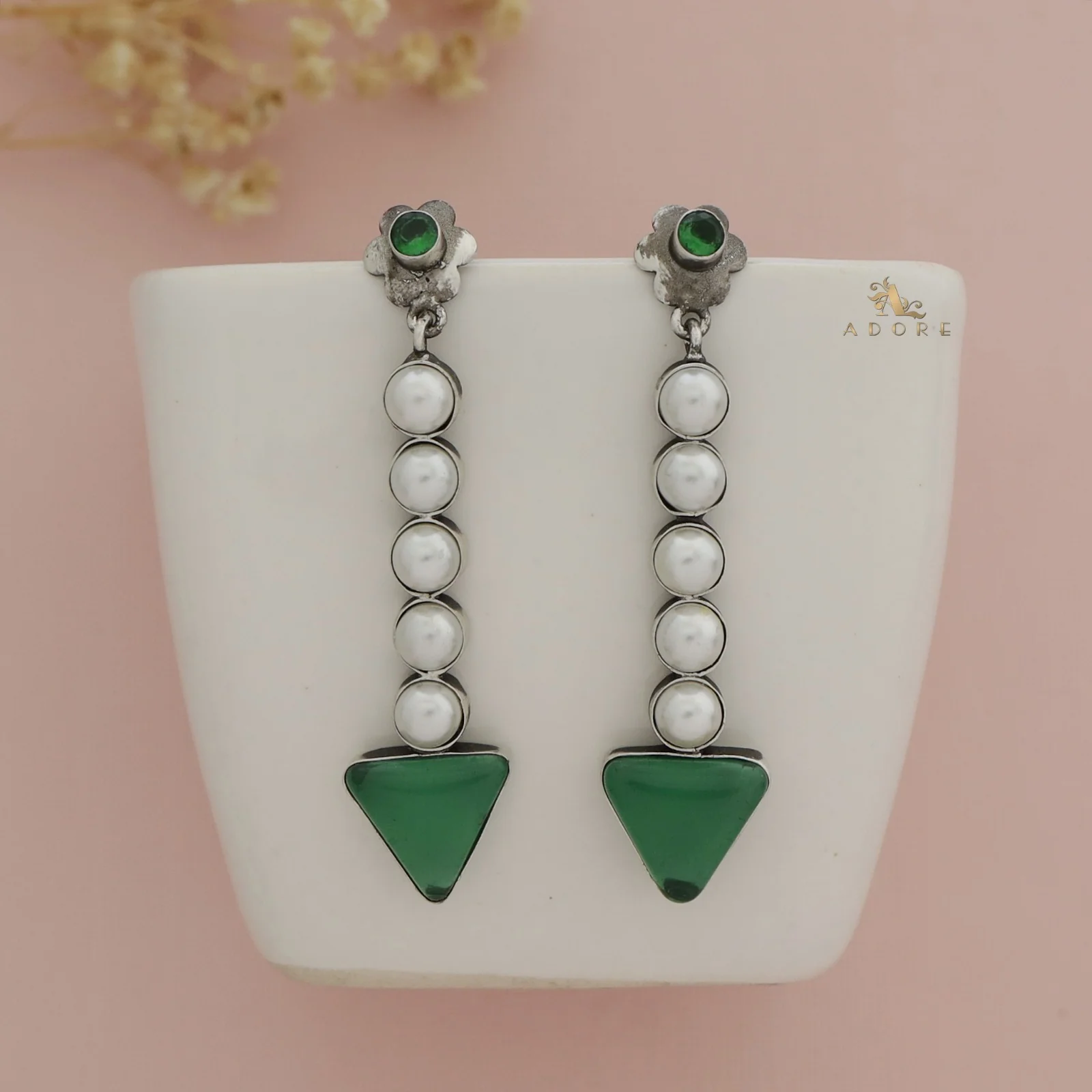 Silver Glossy Flower Arrow Earring - Image 5