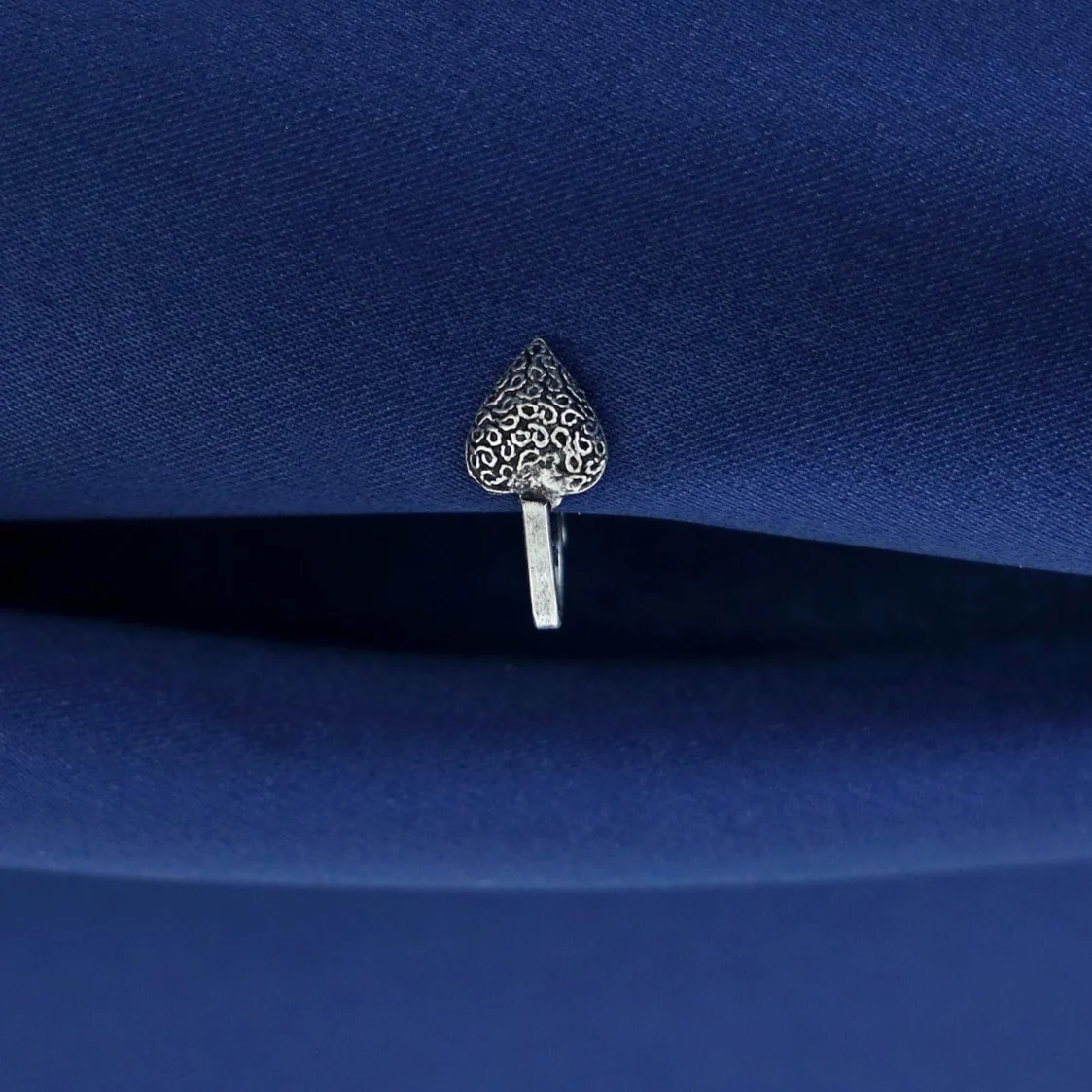 Tanaira Silver Nose Pin - Image 11