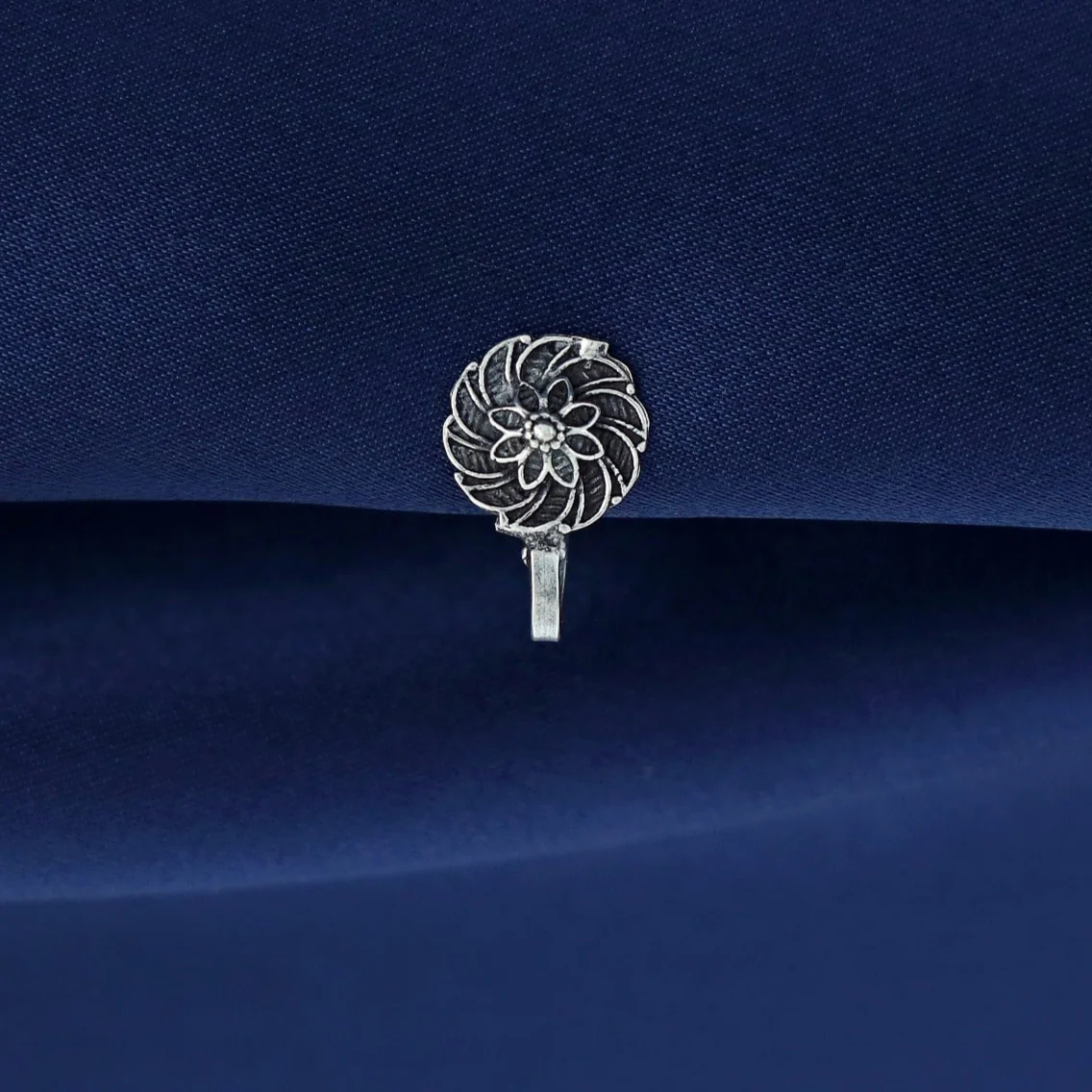 Tanaira Silver Nose Pin - Image 18