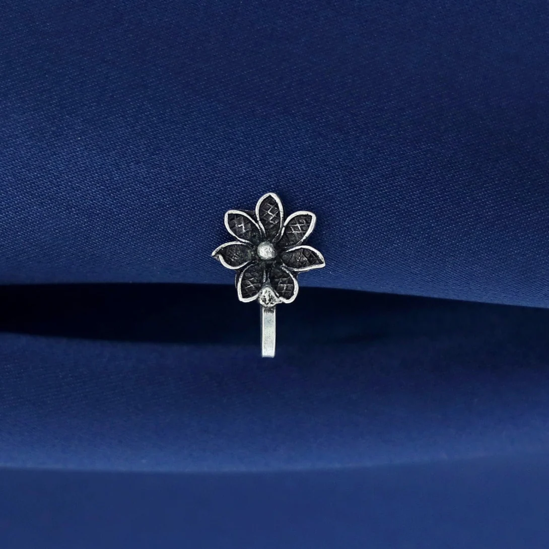 Tanaira Silver Nose Pin - Image 23