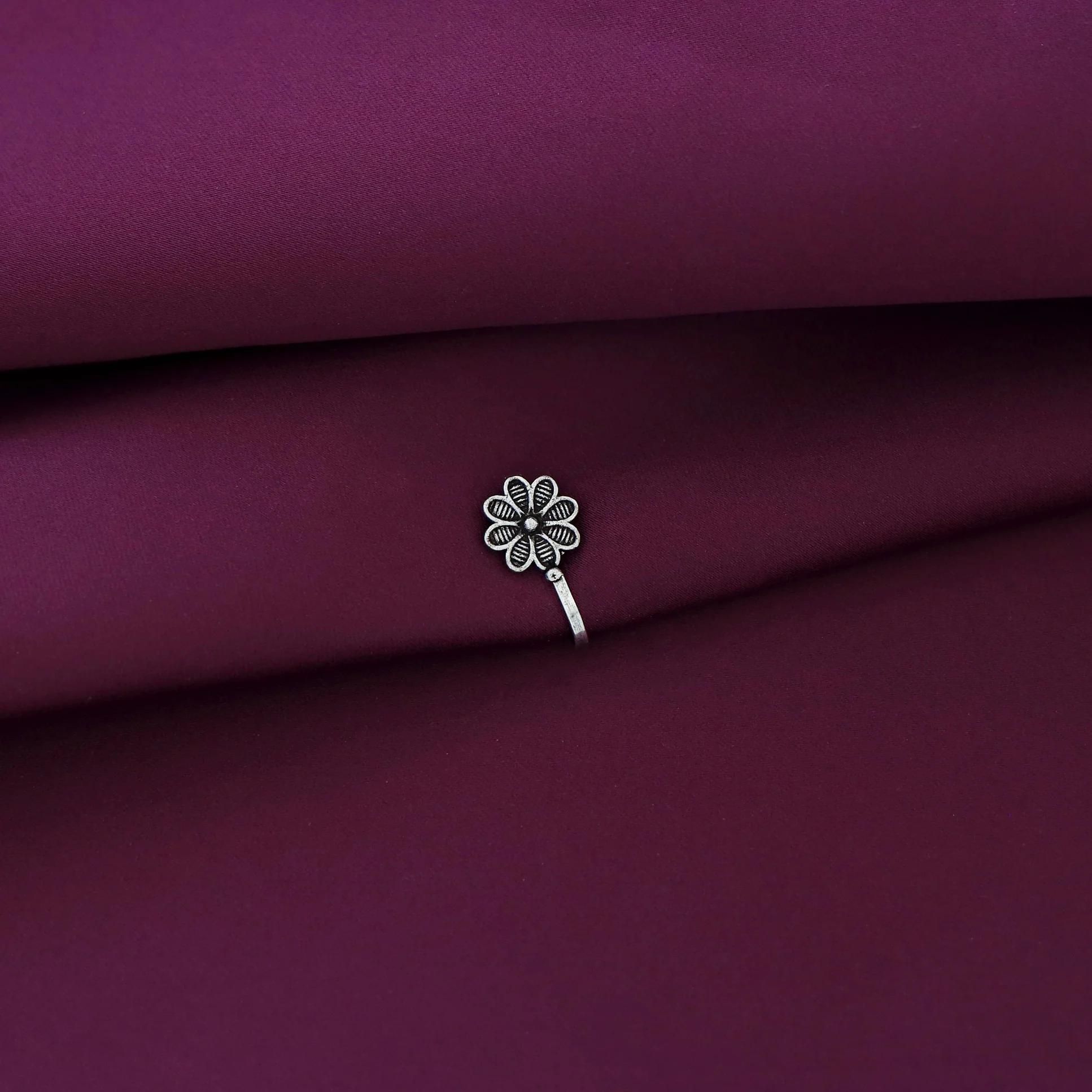 Tanaira Silver Nose Pin - Image 35