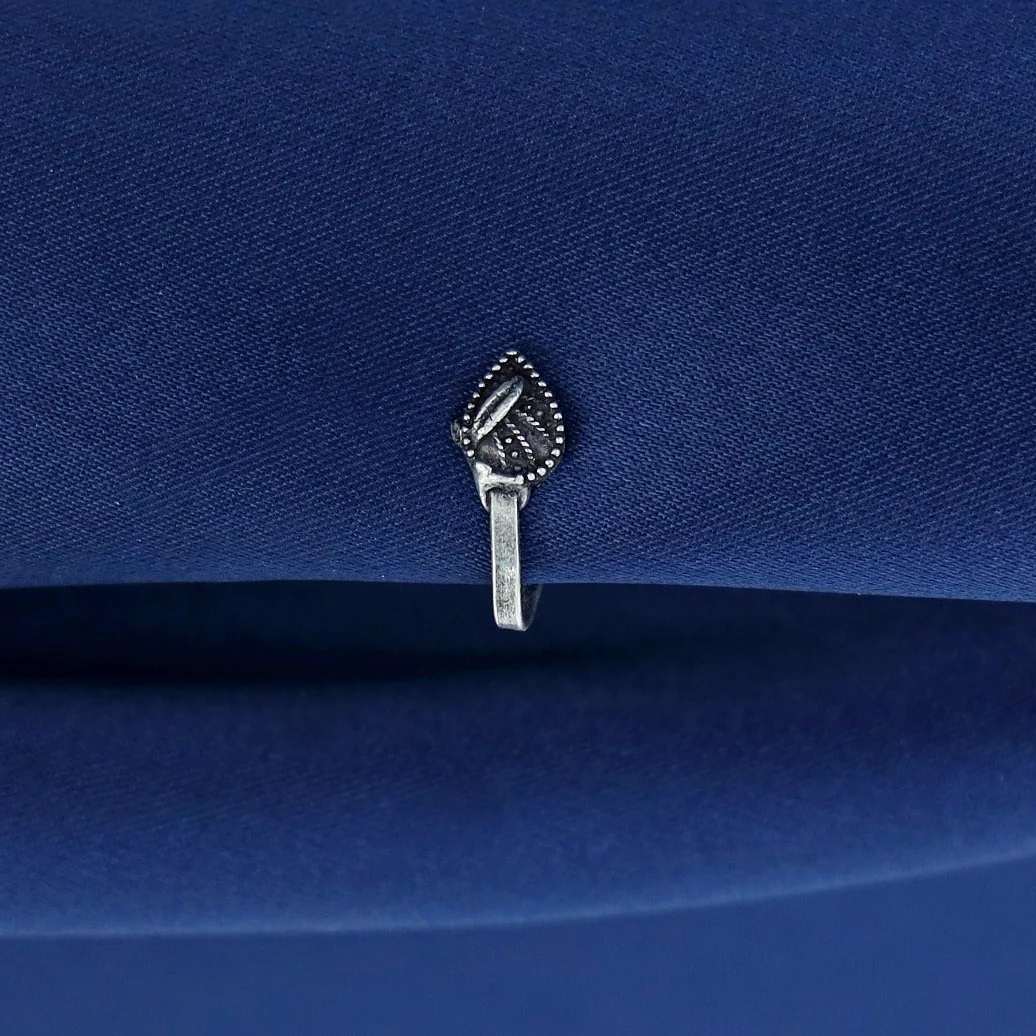 Tanaira Silver Nose Pin - Image 4