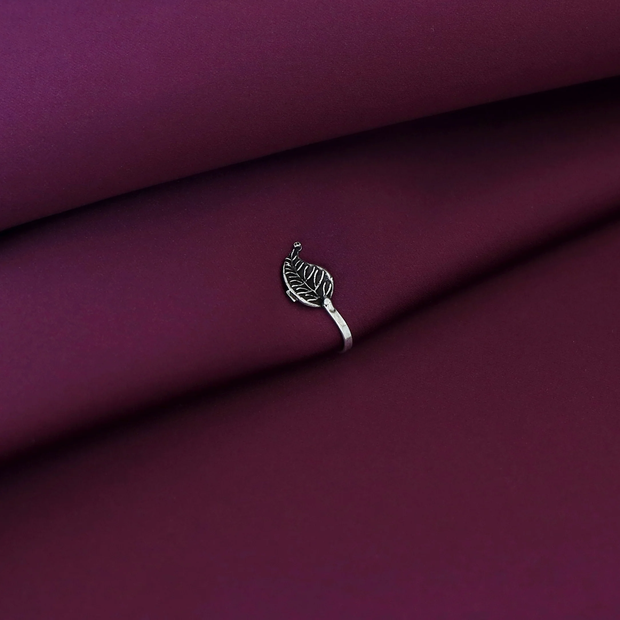 Tanaira Silver Nose Pin - Image 40