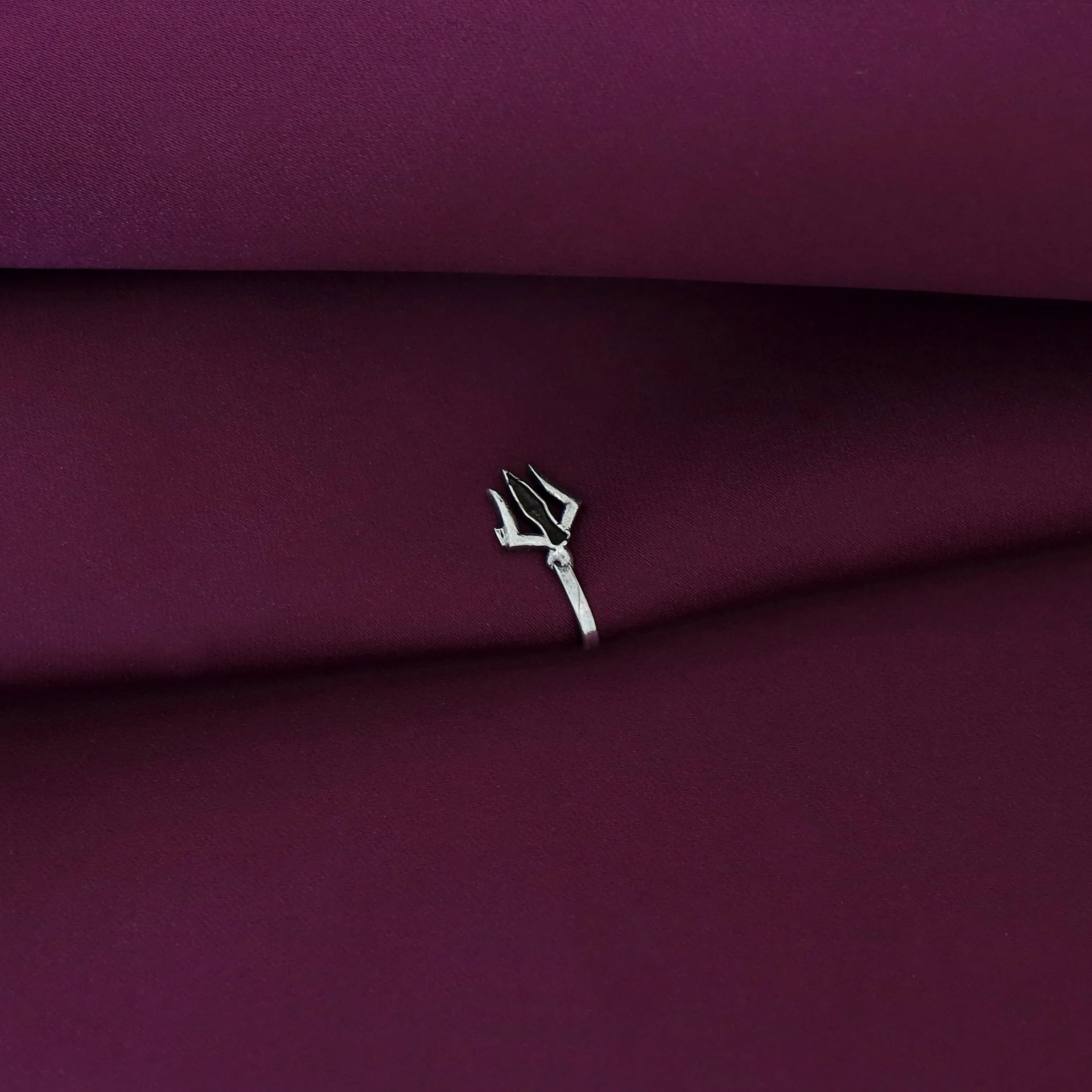 Tanaira Silver Nose Pin - Image 46