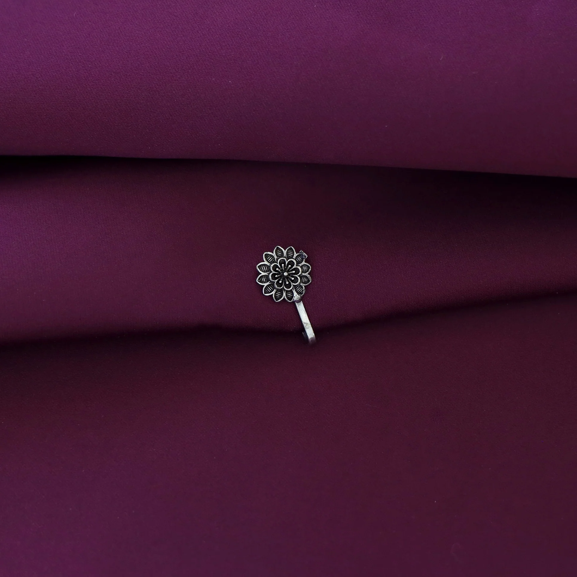 Tanaira Silver Nose Pin - Image 50