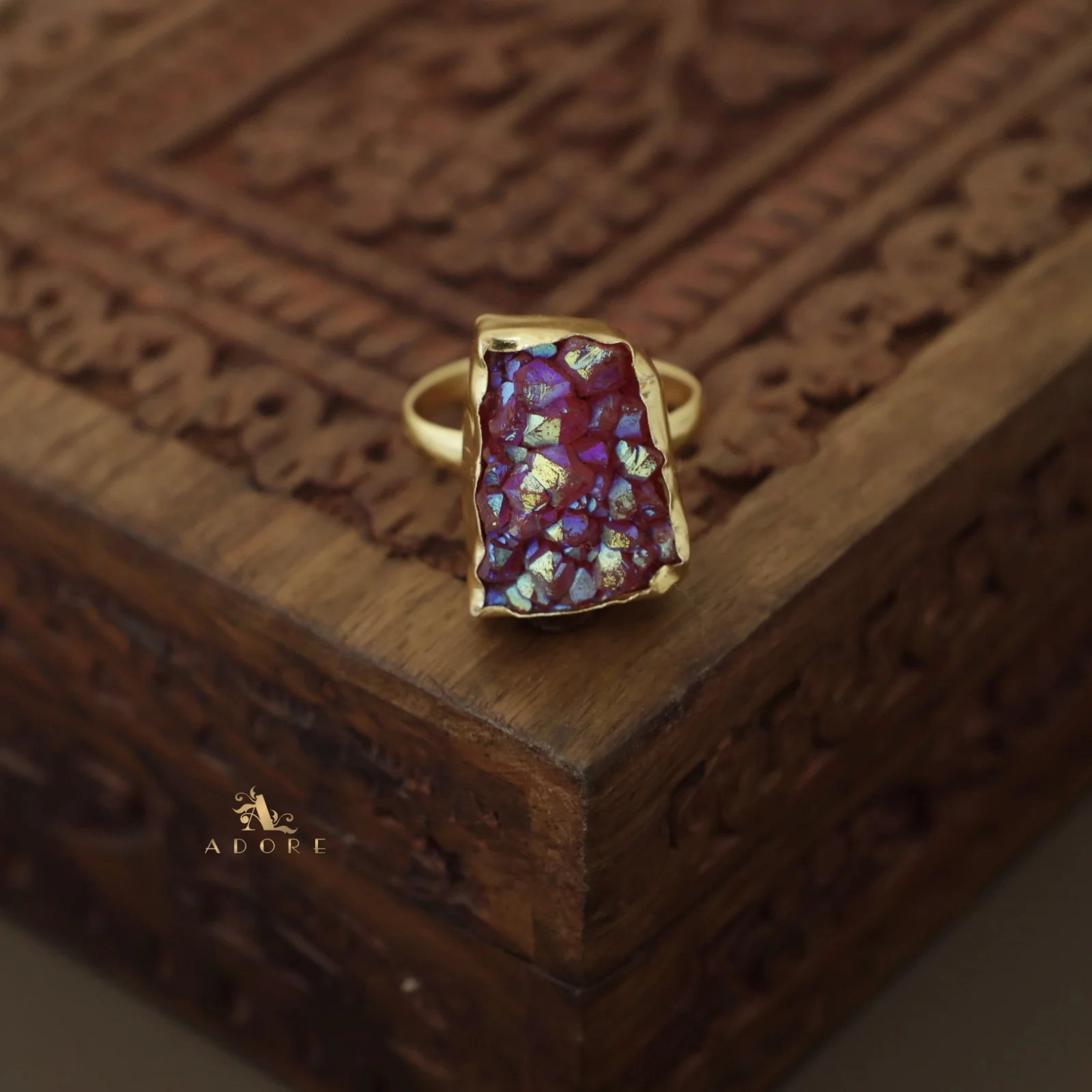 Single Stone Glittery Ring - Image 10