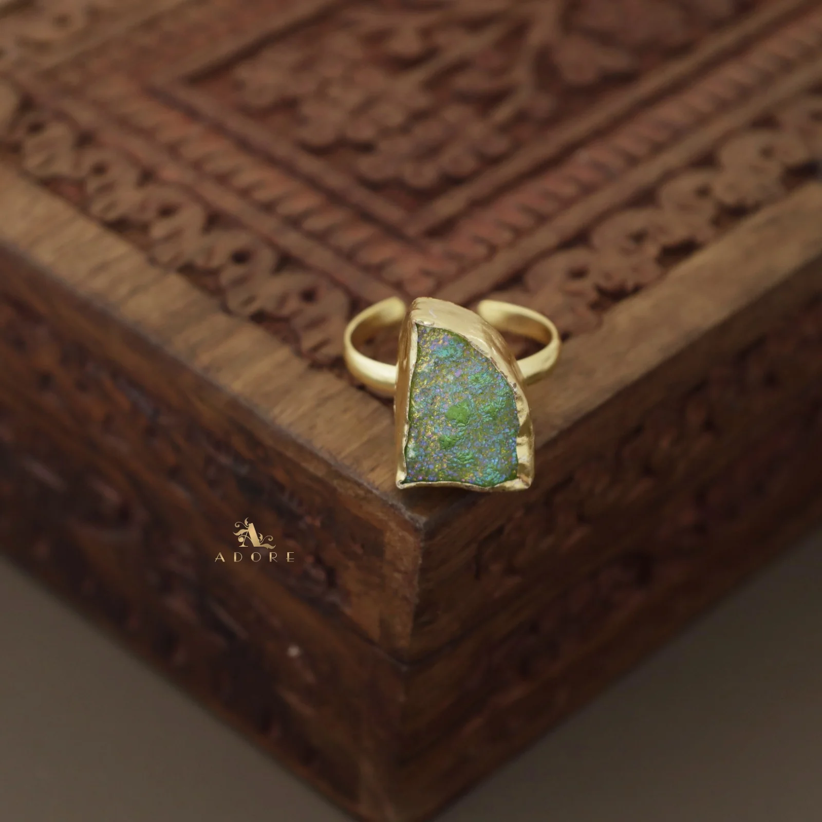 Single Stone Glittery Ring - Image 14