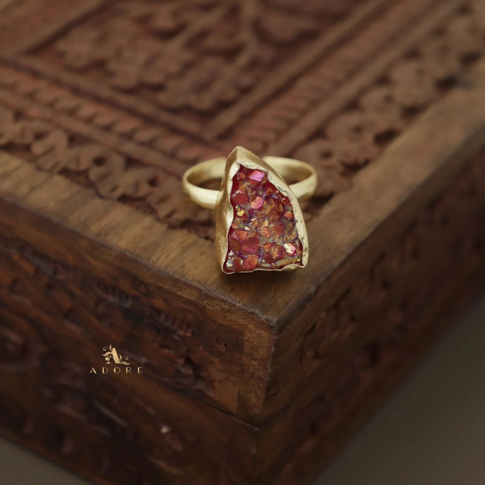Single Stone Glittery Ring - Image 5