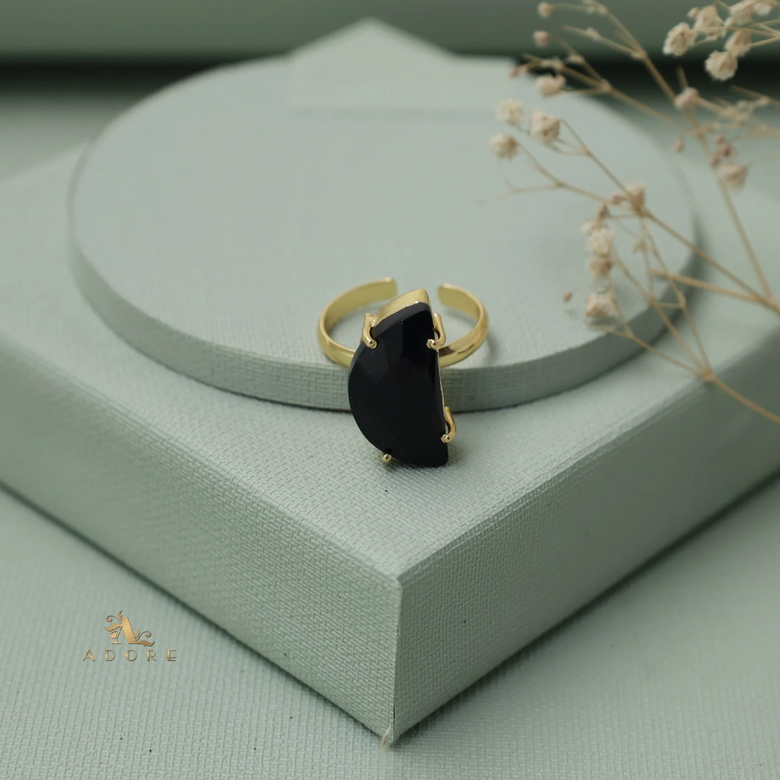Single Stone Semi Circle Glossy Ring - Image 6