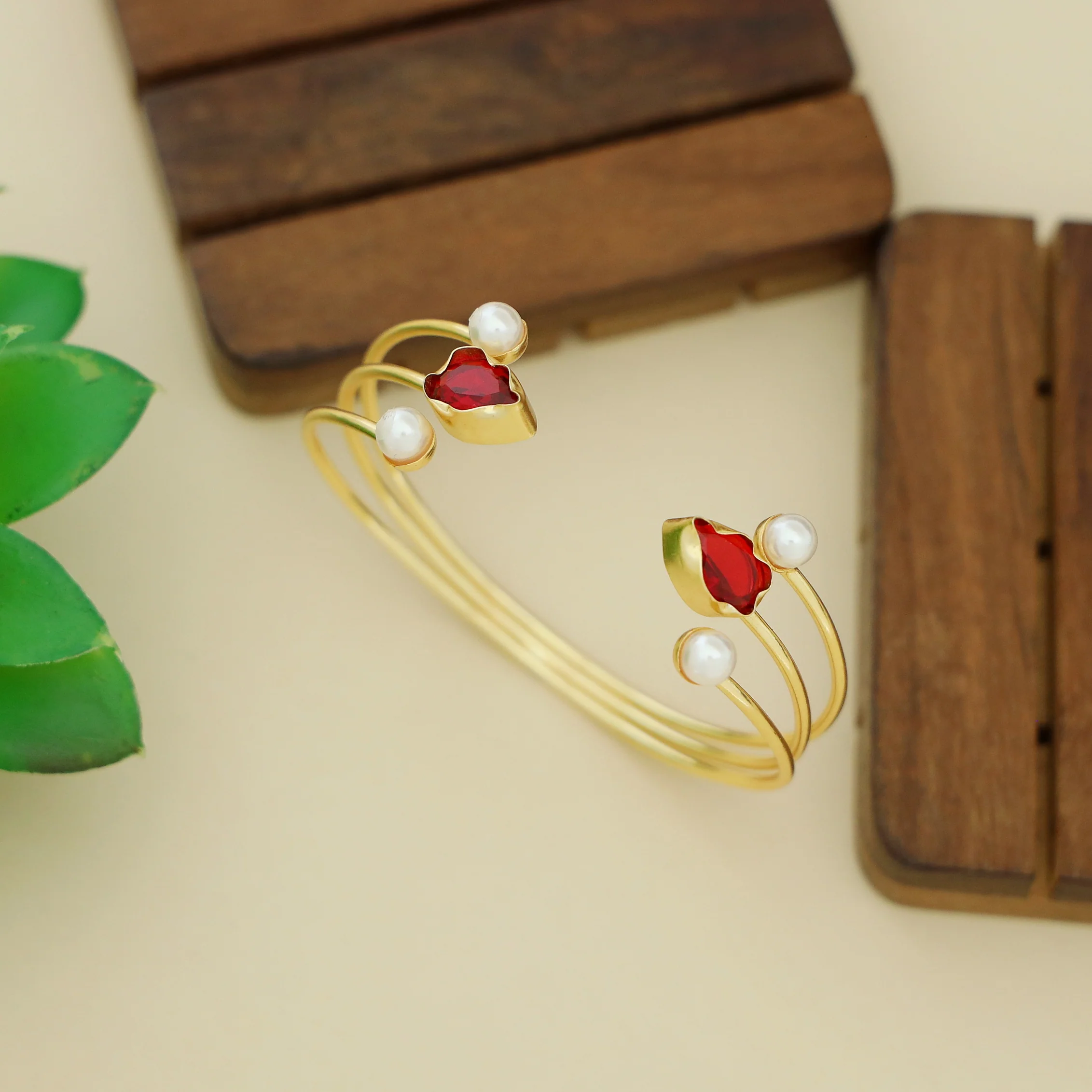 Sivet 3 Layer Dual Pearl Glossy Stone Bangle - Image 3