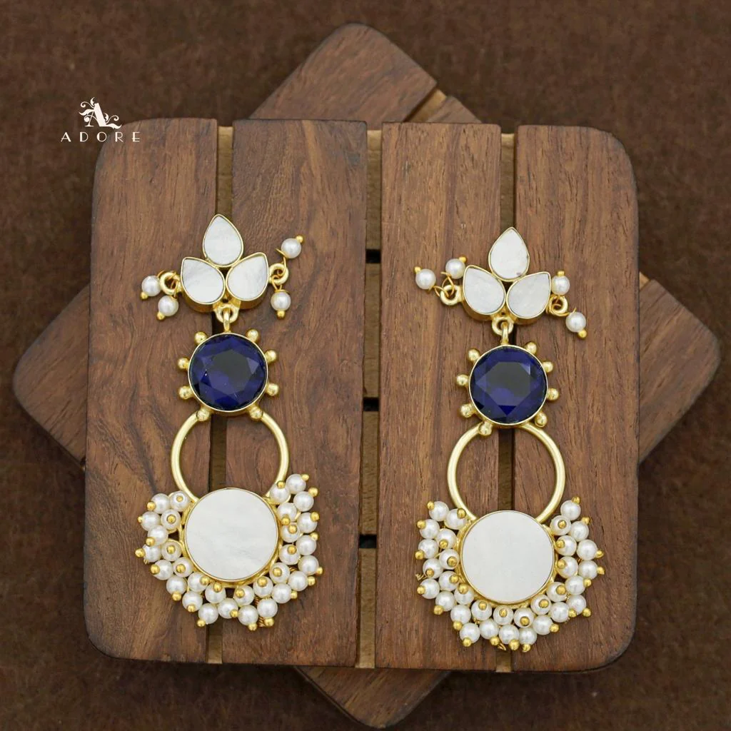 Siya Dotted MOP Cluster Pearl Earring - Image 10