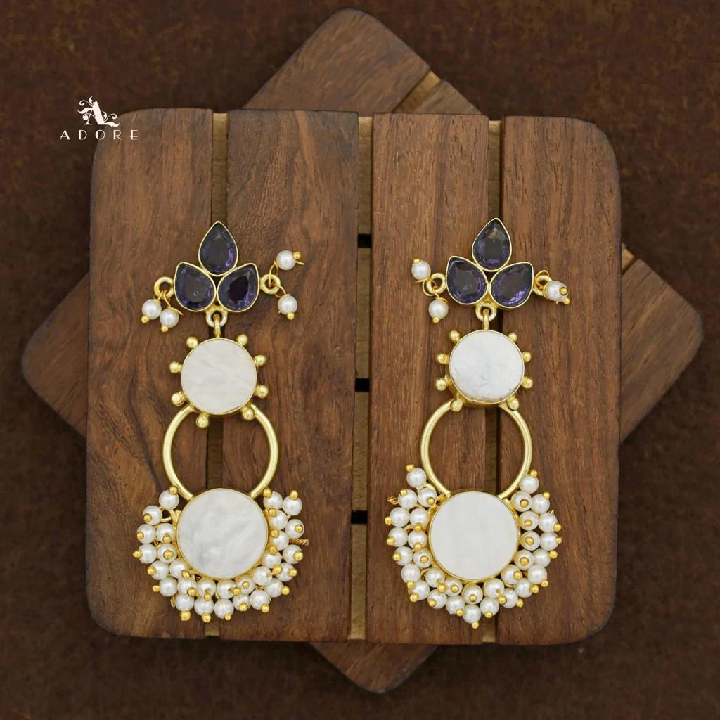 Siya Dotted MOP Cluster Pearl Earring - Image 4