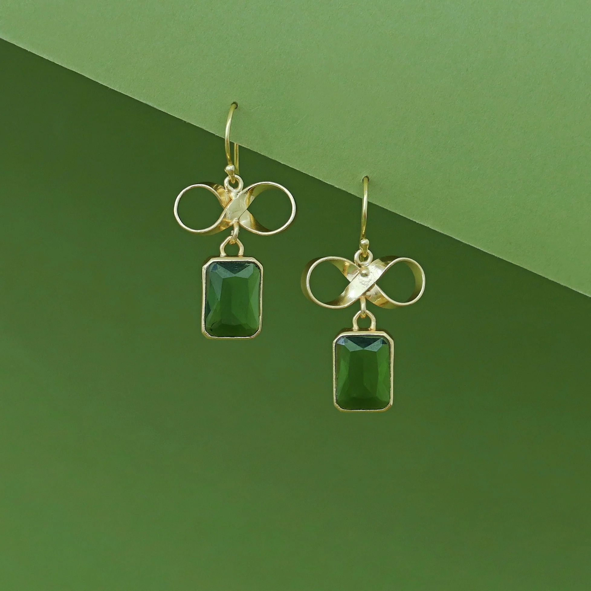 Solana Golden Infinity Rectangle Glossy Drop - Image 2
